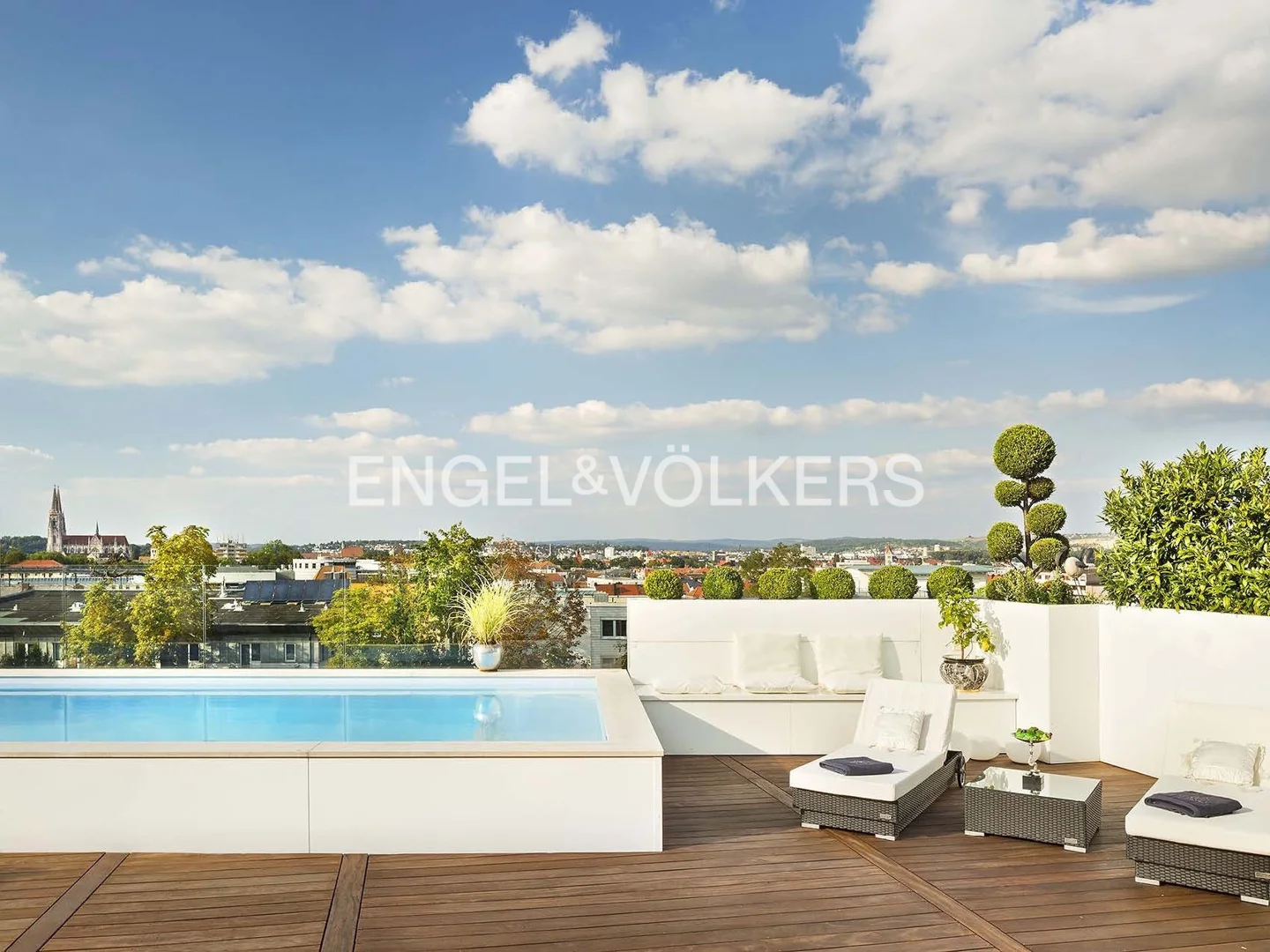 High-End-Luxus-Penthouse über den Dächern Regensburgs