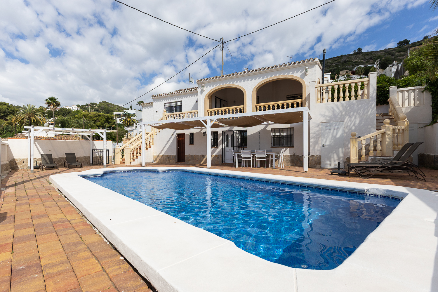 Elegante Villa mit Meerblick und separatem Apartment in der exklusiven Gegend von Puchol, Jávea