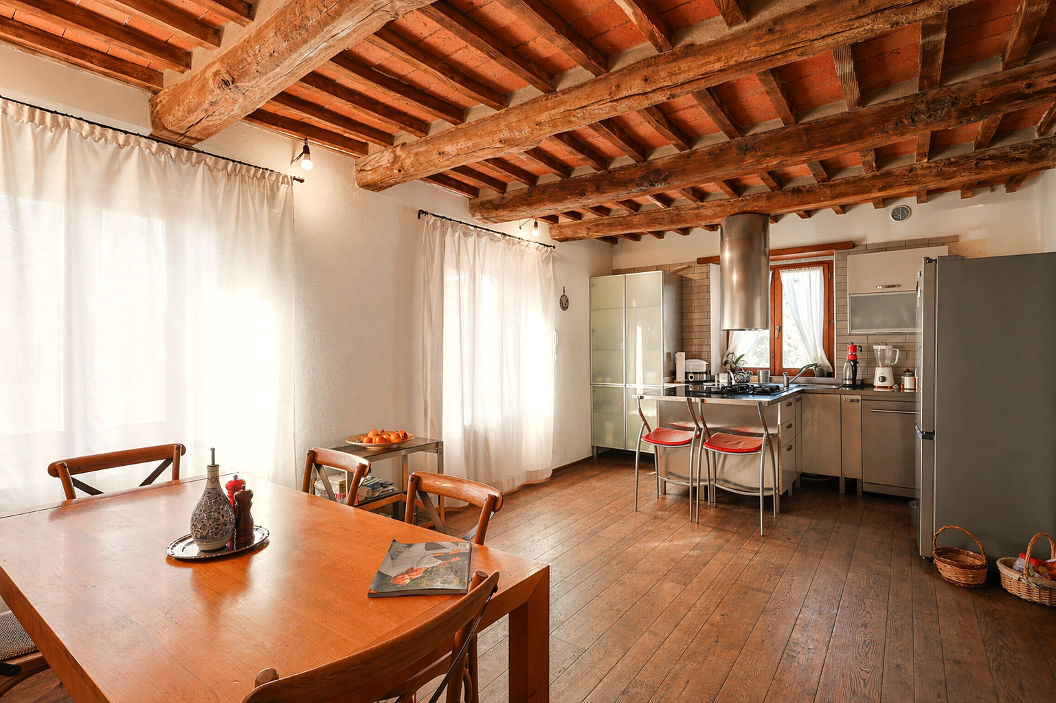 Experience Mount Amiata: two-level stone apartment with private chestnut grove