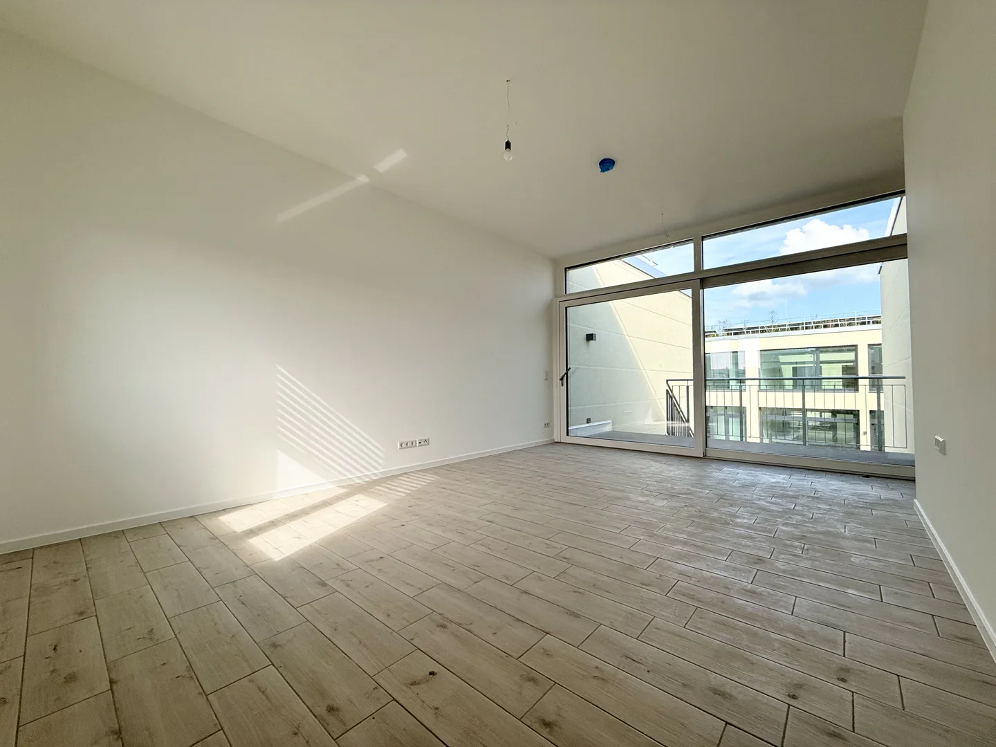 Modernes Penthouse mit 3 Terrassen und Weitblick - Foto 2