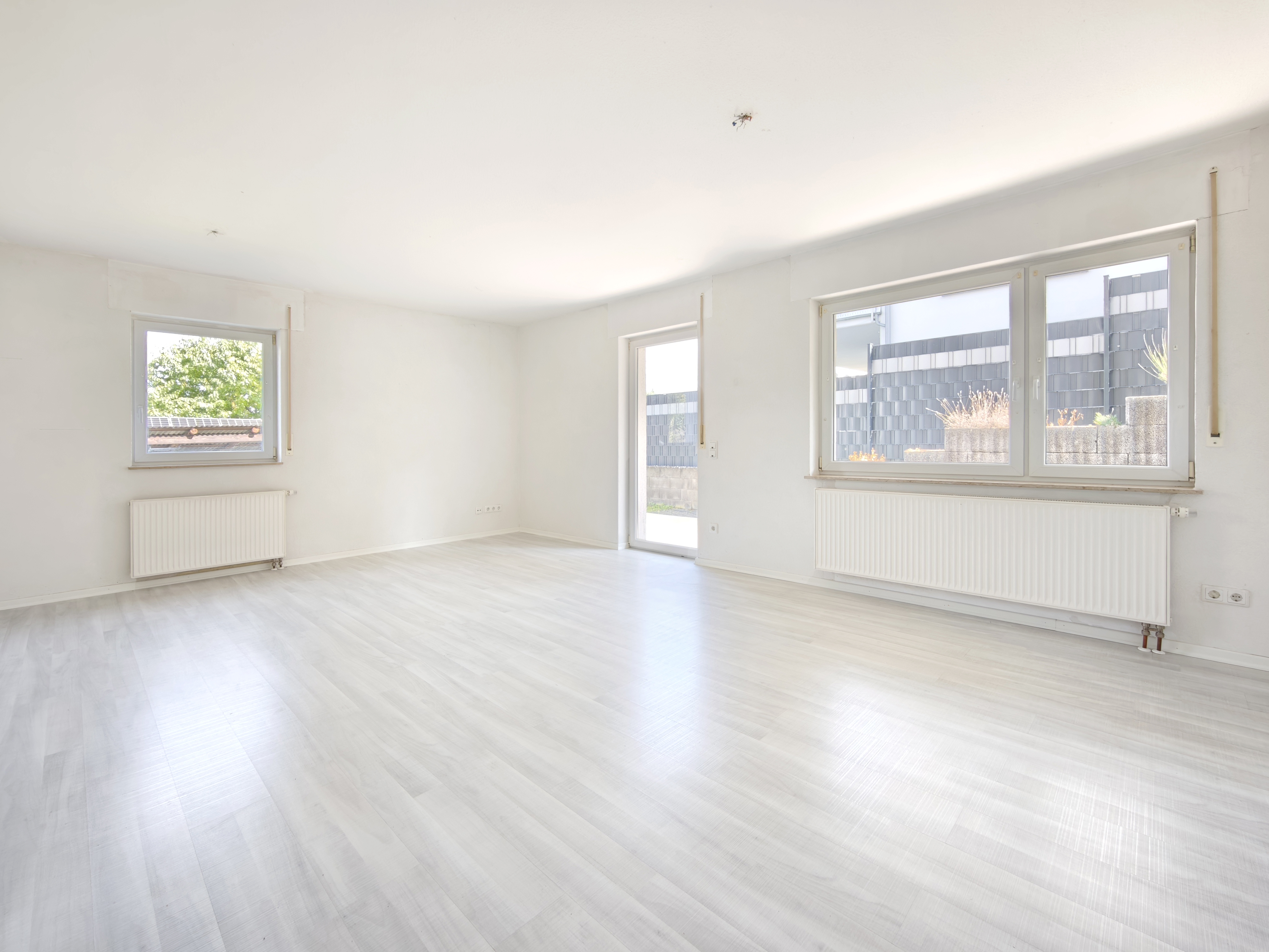 Attraktive 3-Zimmer-Wohnung mit Terrasse und Stellplatz in ruhiger Lage