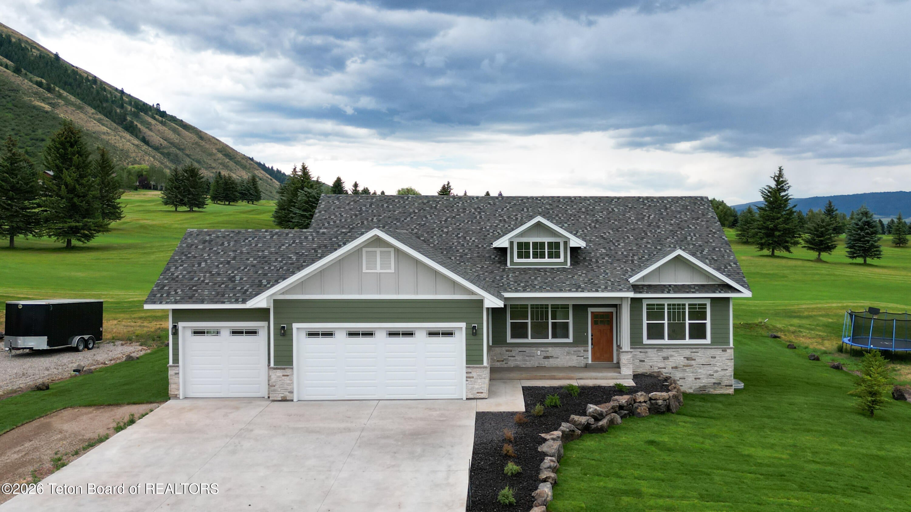 Luxury New Build on Valli Vu Golf Course