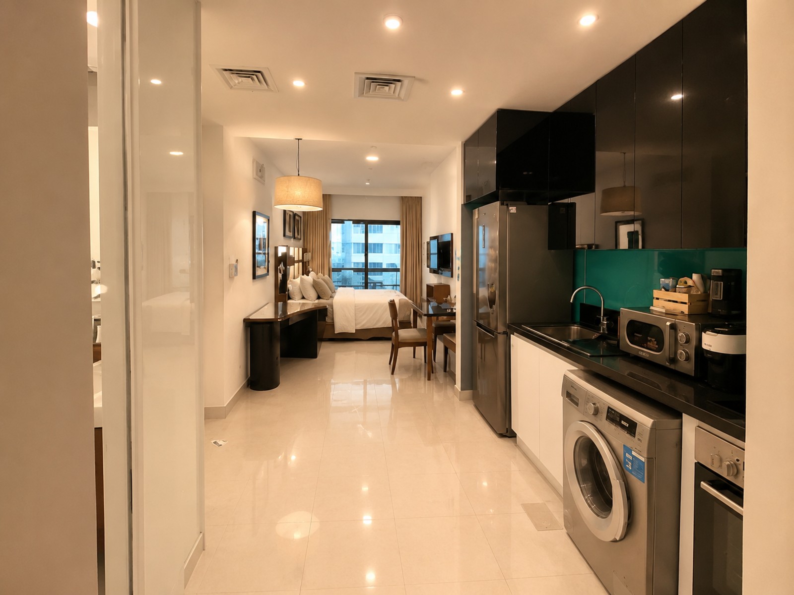 Modern Living | Balcony | Great Amenities