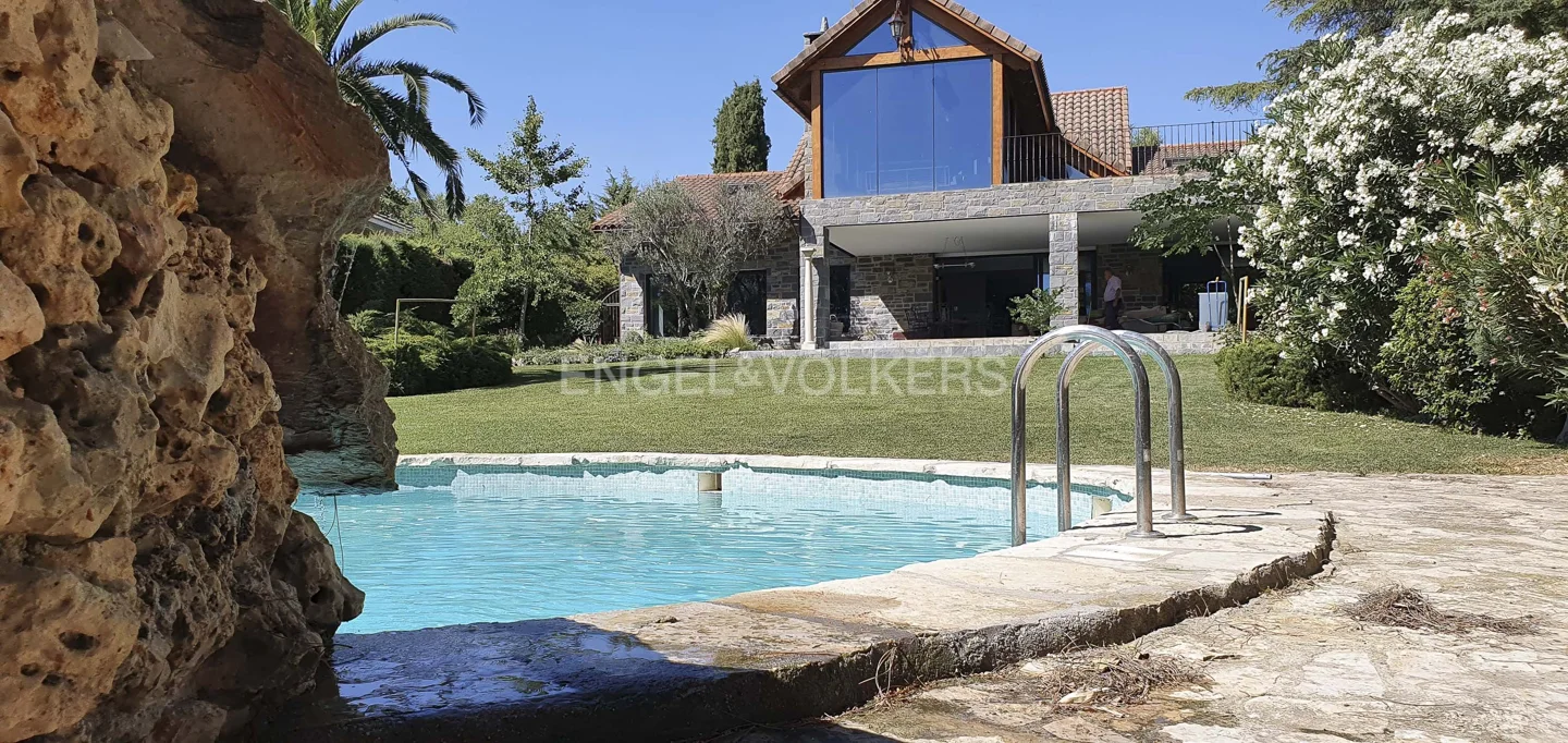 Exceptional Chalet to Unwind in a Privileged Area of Madrid