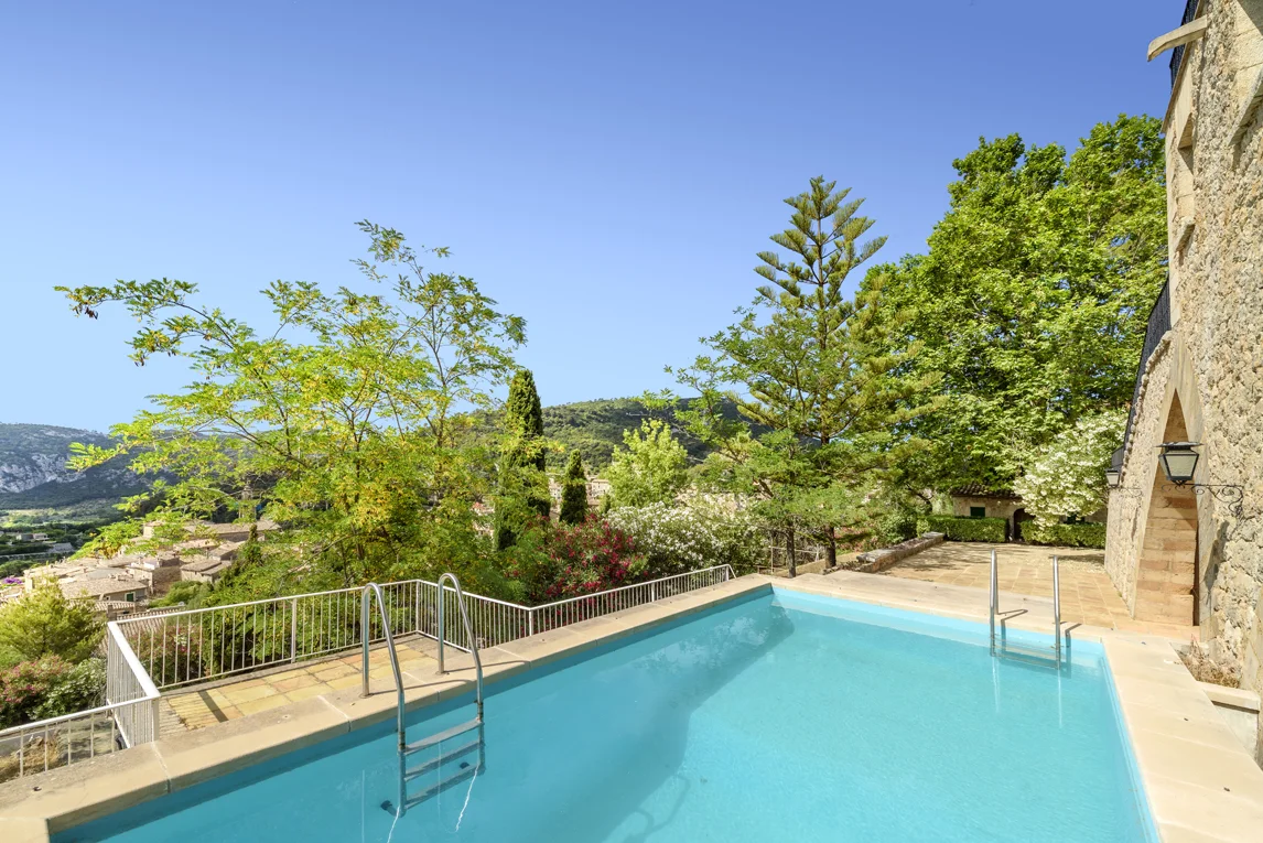 Manor house with swimming pool in Valldemossa