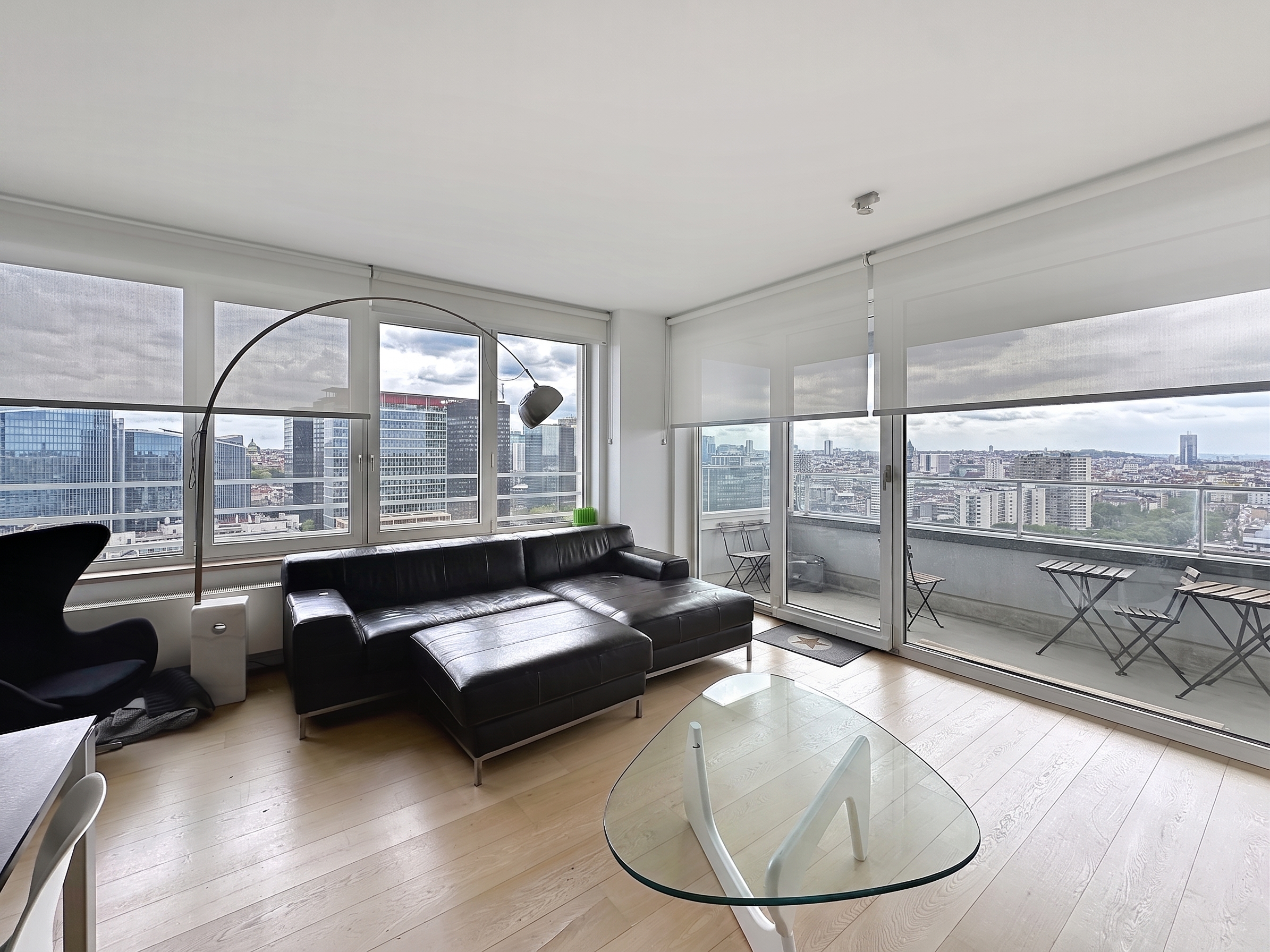 Two-bedroom apartment with panoramic views [AI-modified]