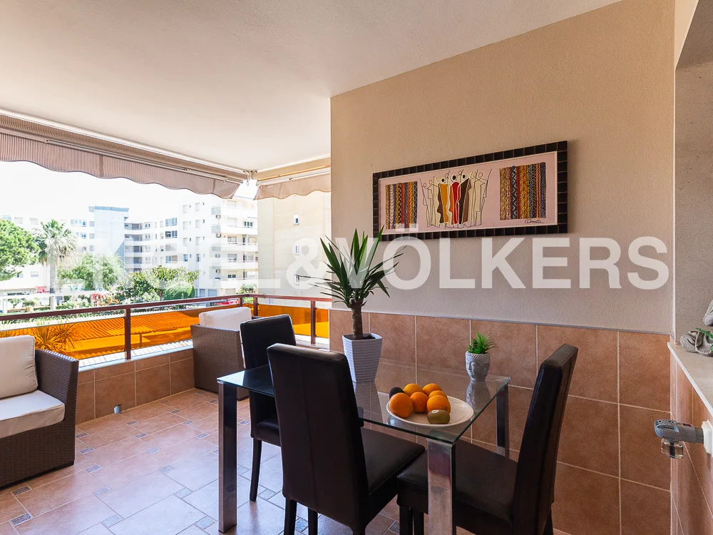 First line apartment in Canet beach
