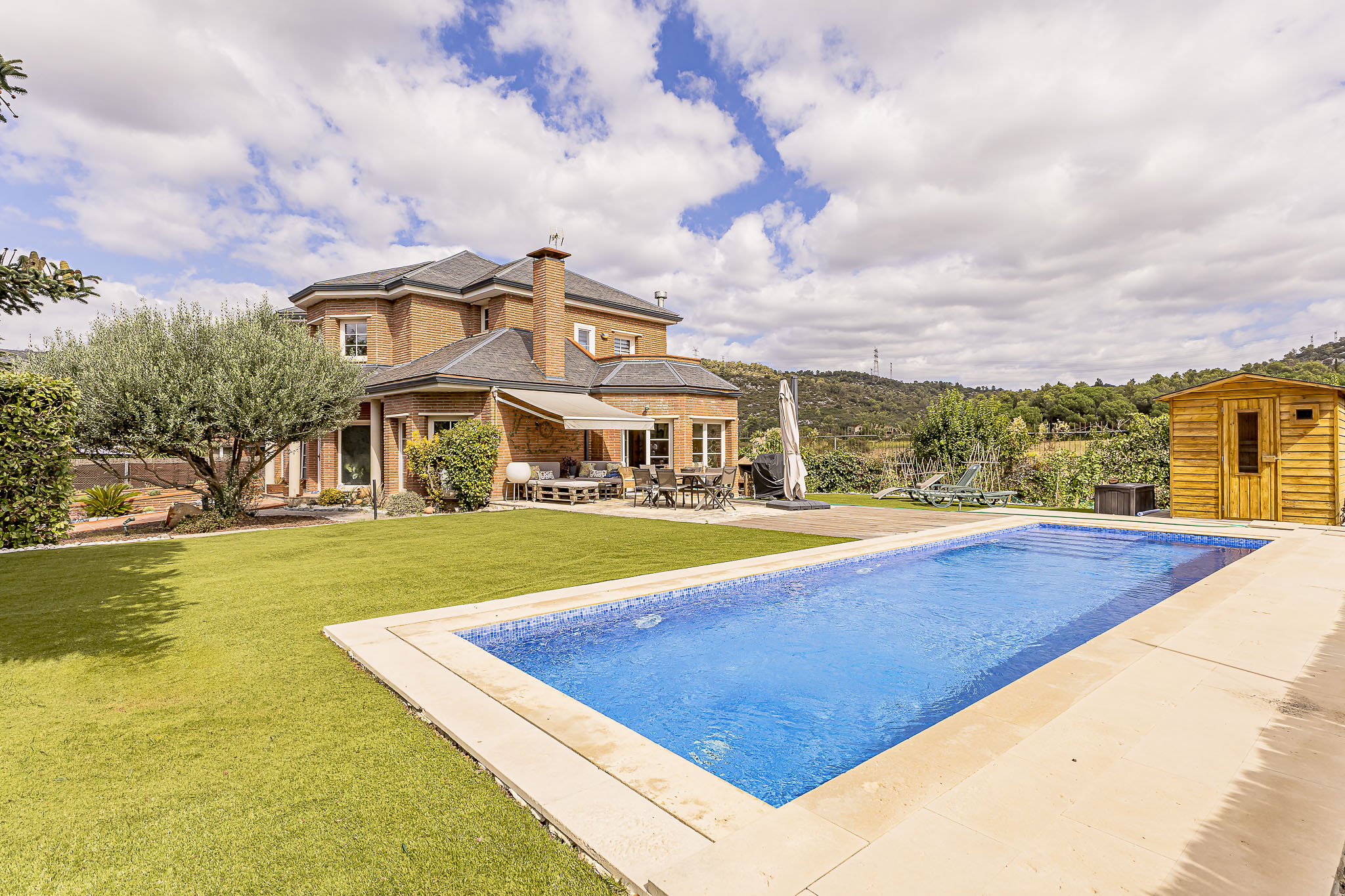 Casa de somni amb piscina i vistes a les vinyes de Begues