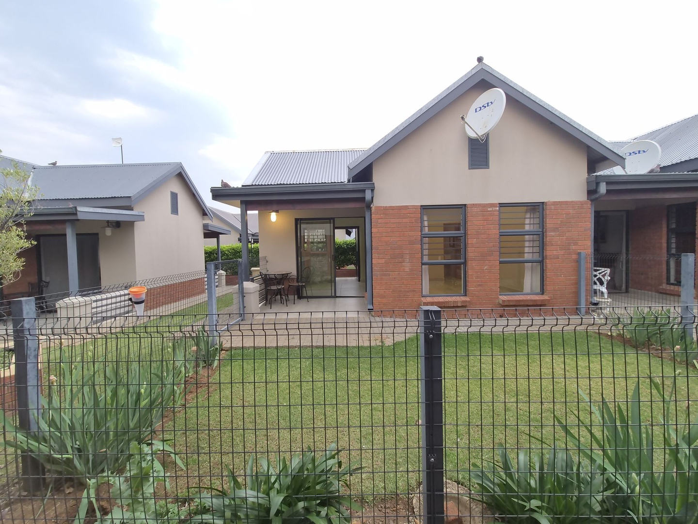 Assisted Living Apartment And Garage