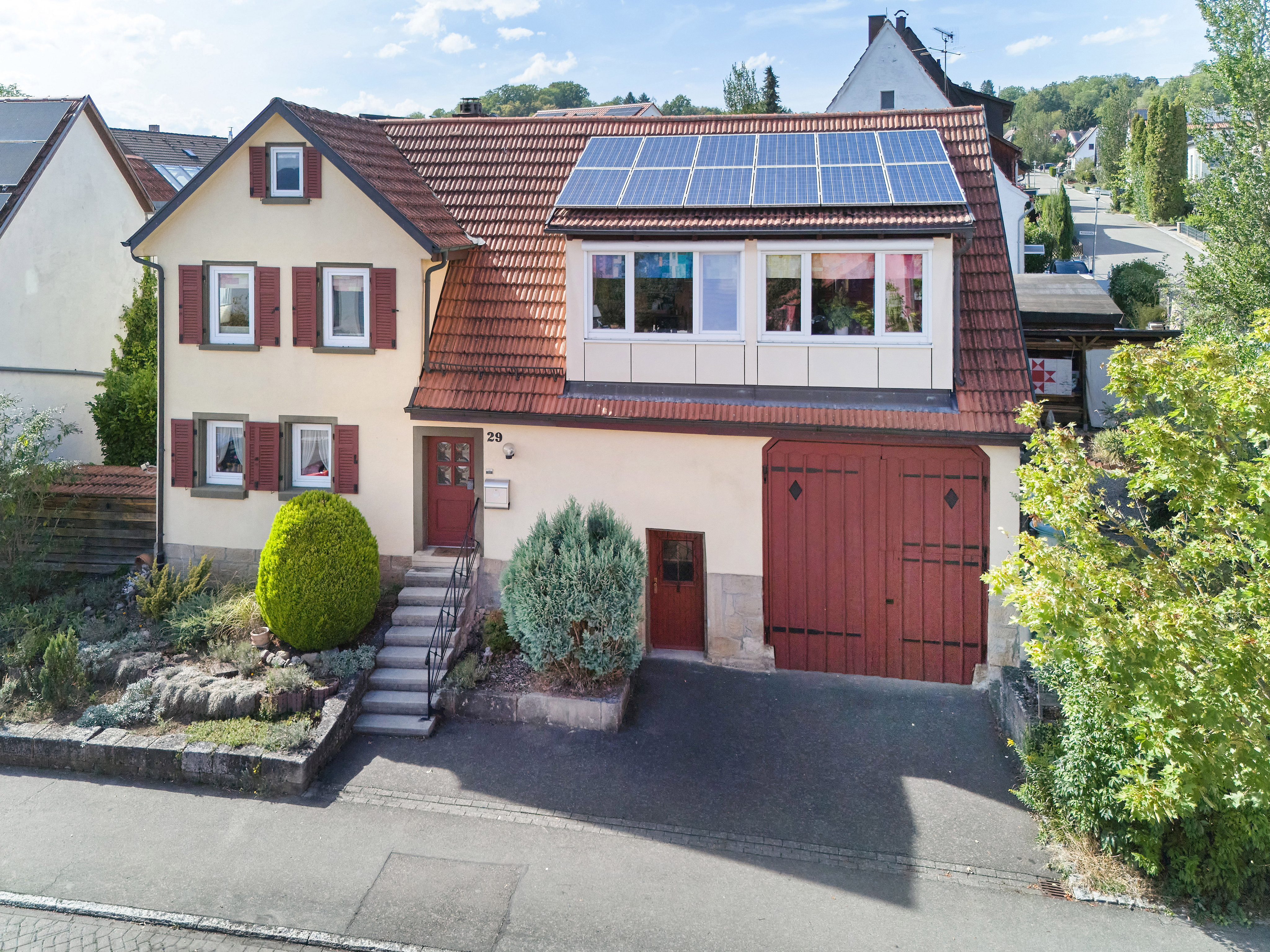 Ein Haus mit Charakter – liebevoll saniertes Bauernhaus in gewachsener Lage von Pliezhausen