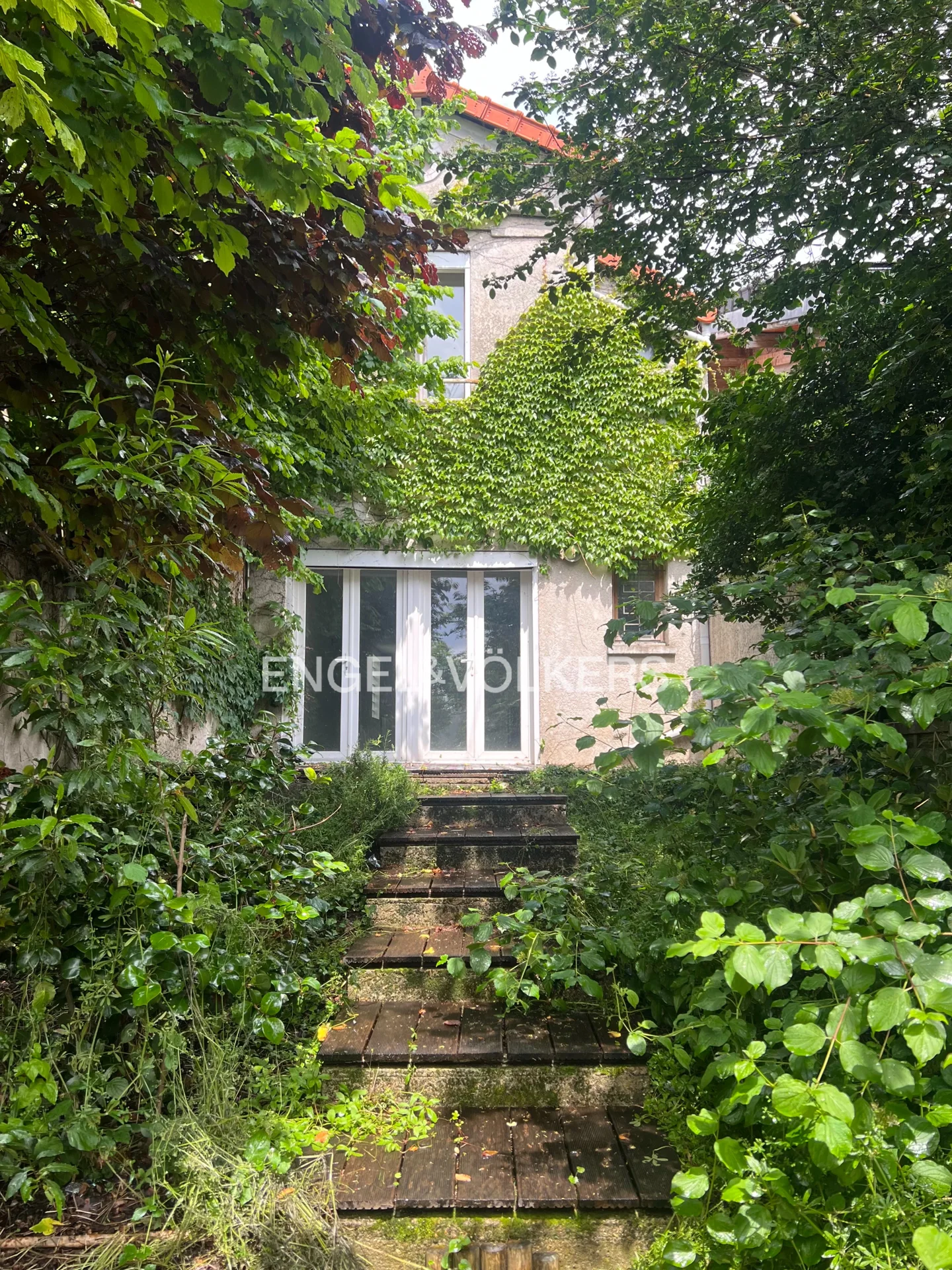 Montreuil - Maison à rénover avec jardin