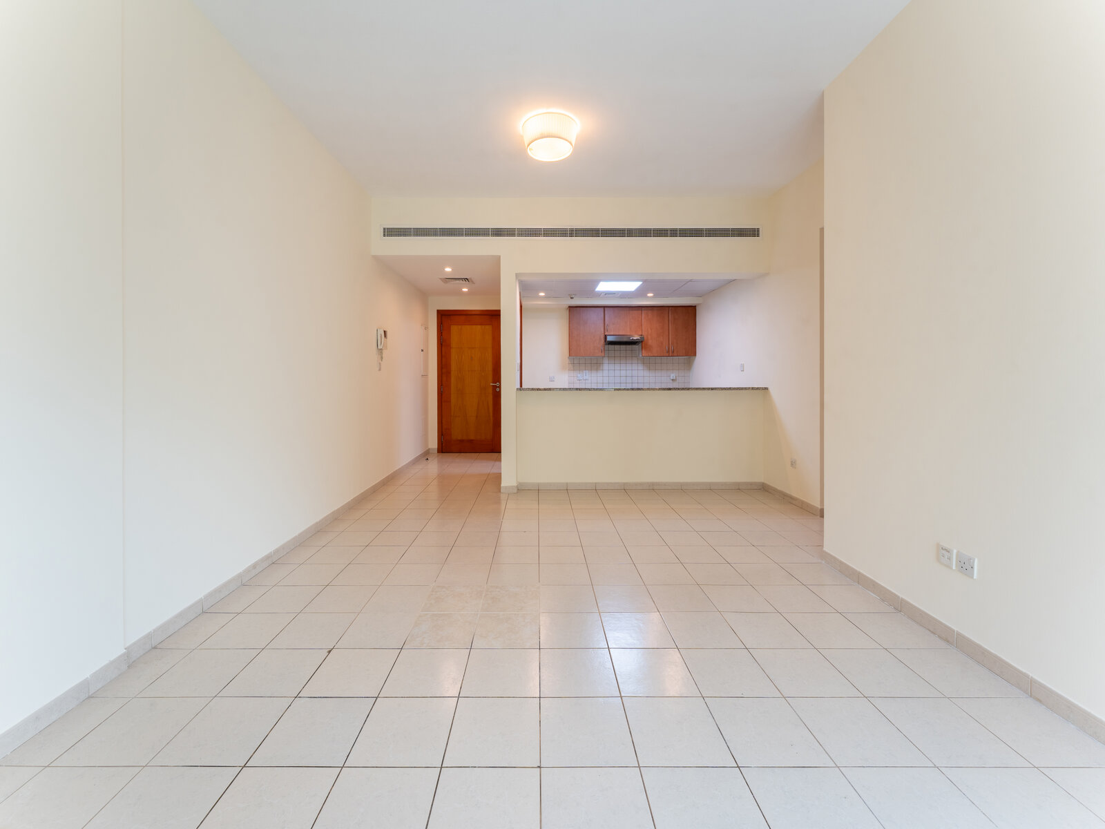 Unfurnished  |  2 balcony  |  Garden View