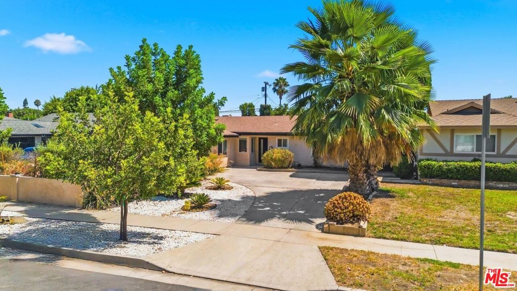 Spacious 3-Bedroom North Hills Home with Private Yard