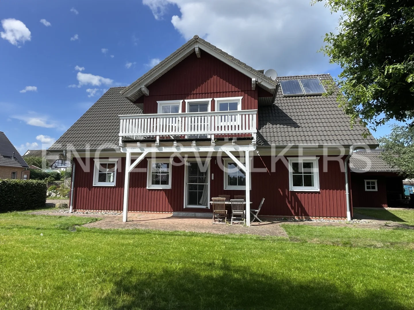 Einfamilienhaus in skandinavischem Stil mit direkter Lage zum Biosphärenreservat