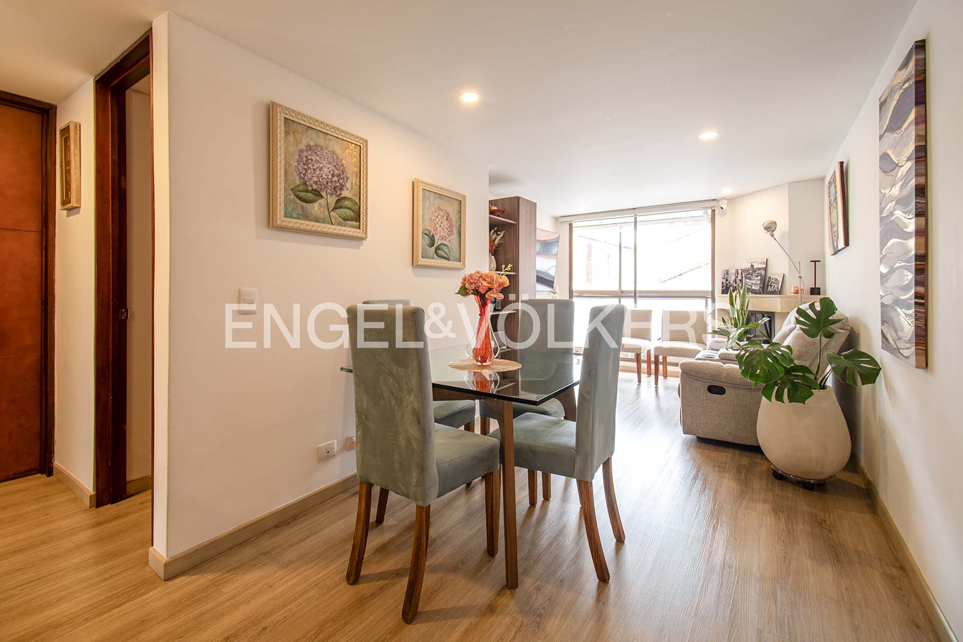 Moderno apartamento con balcón para venta en Lisboa