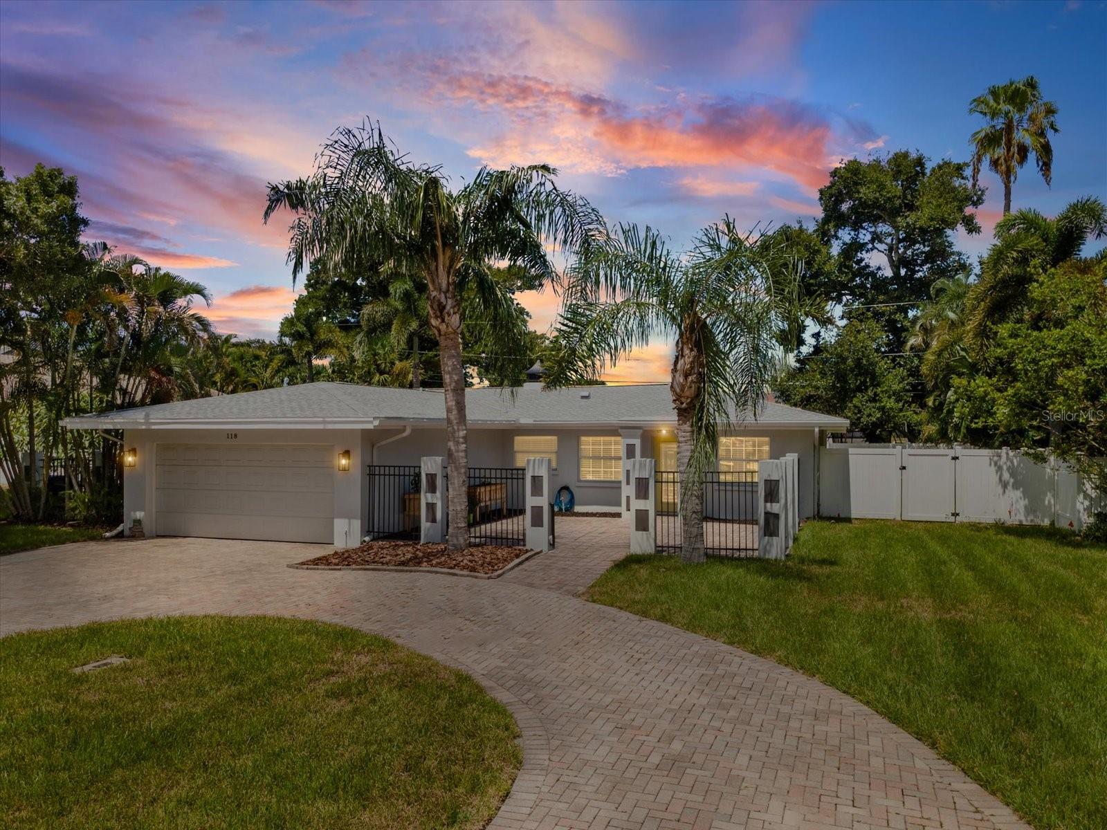 Harbor Bluffs Pool Home