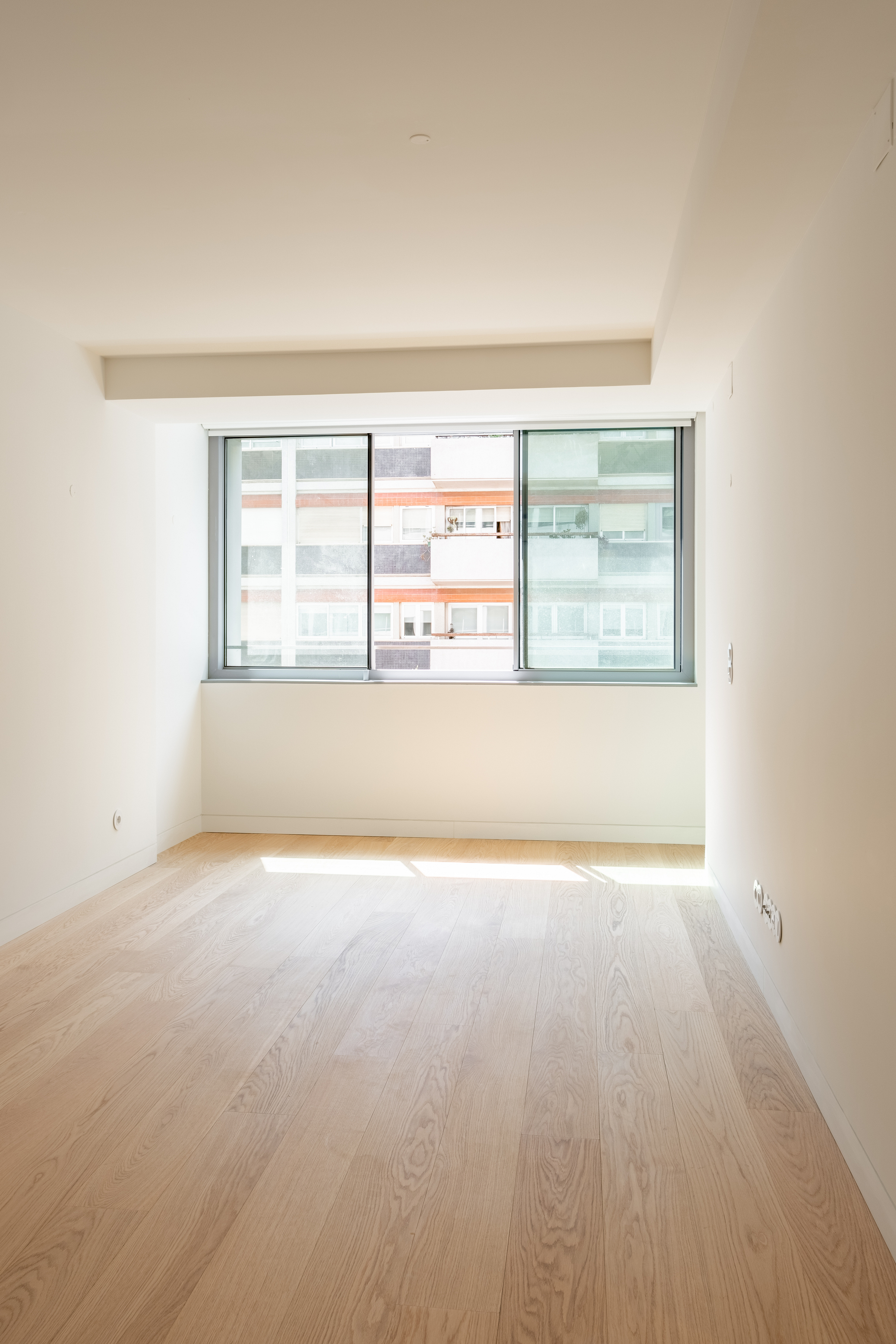 Luxury Urban Refuge: 1 bedroom flat on Avenida Infante Santo