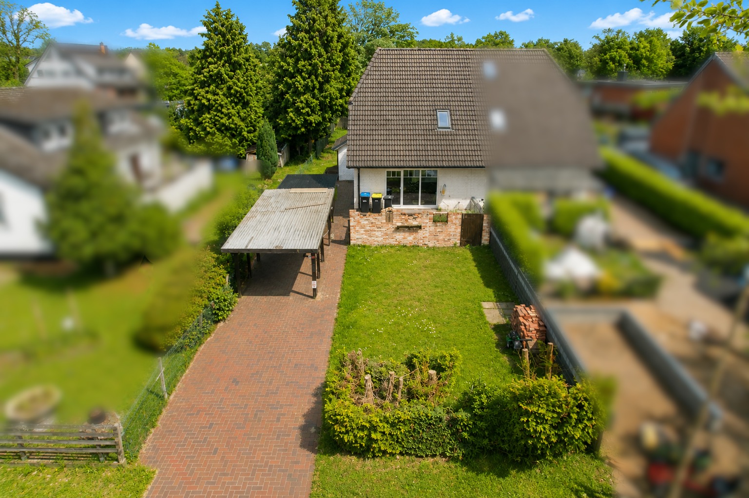 Familienfreundliche Doppelhaushälfte mit großem Garten in ruhiger Wohnlage