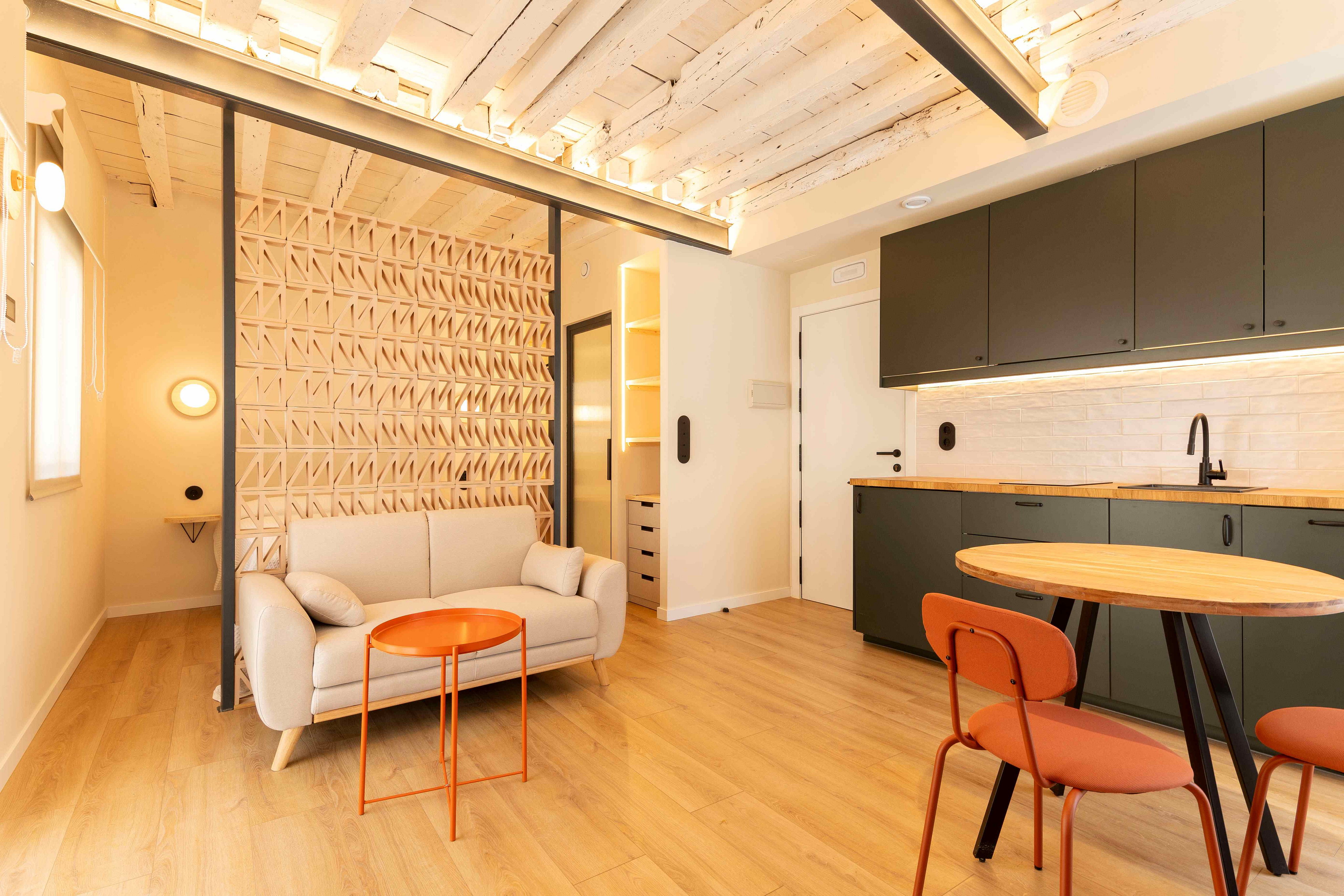 Edificio con 4 estudios perfecto para inversión en el corazón de Segovia
