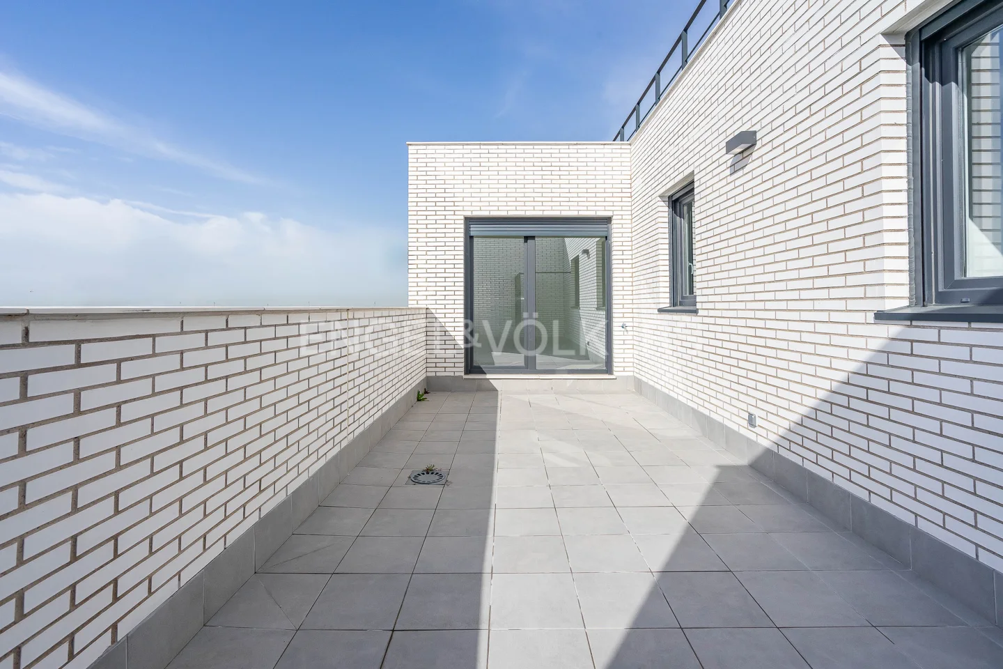 New construction 2-bedroom pent house with terrace in Valdemoro
