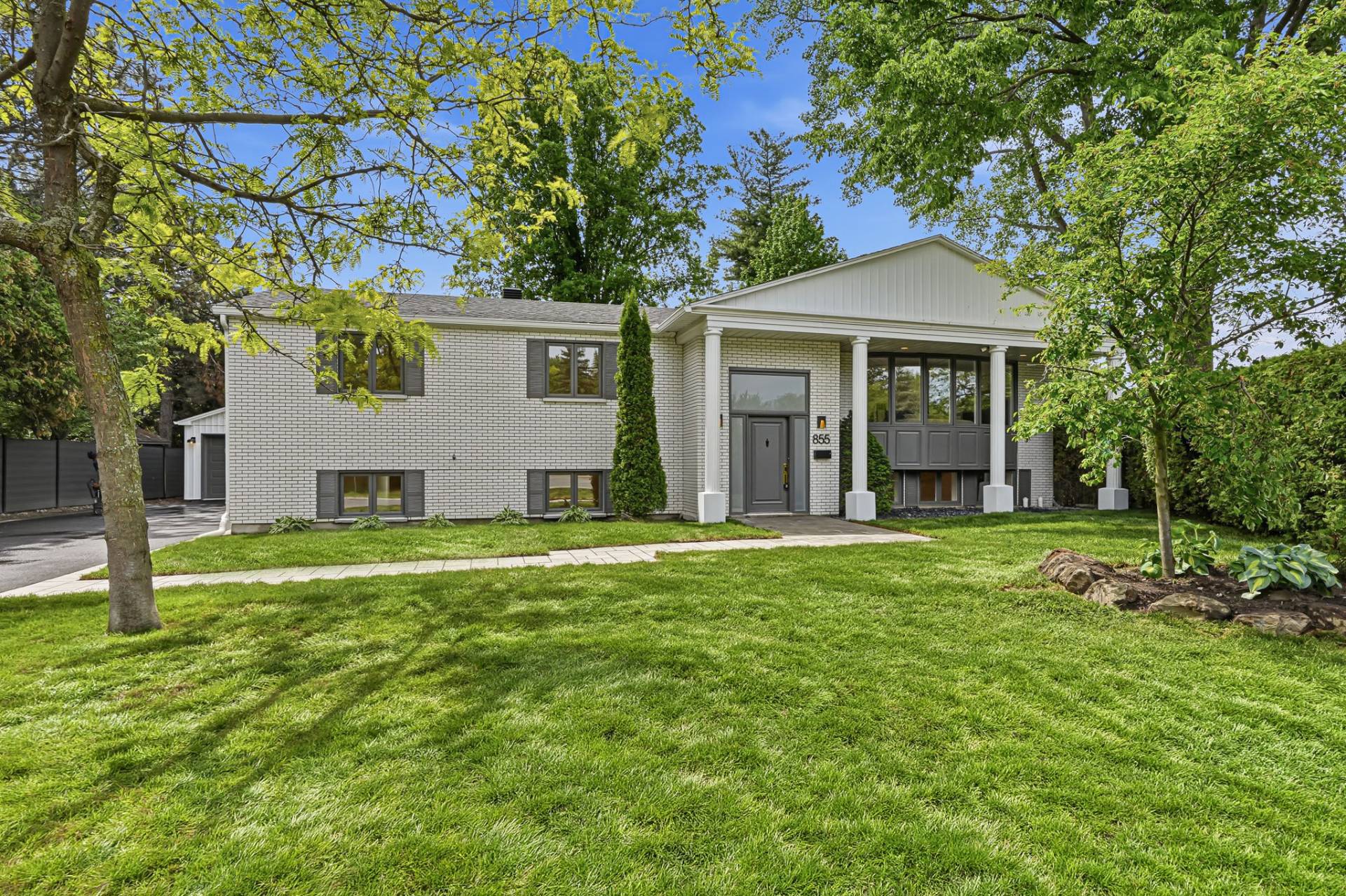 TURNKEY COMFORT facing the Golf Country Club