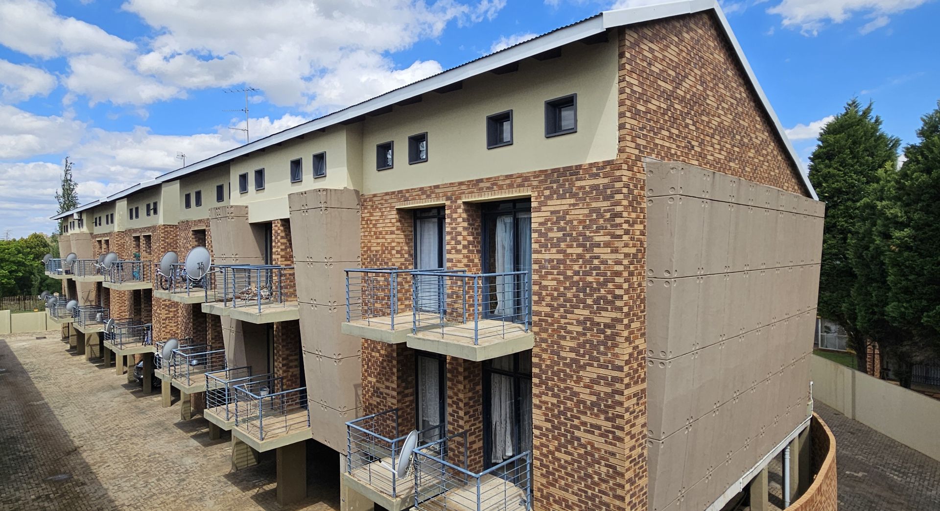 Stylish Loft Unit for Sale in The Bats