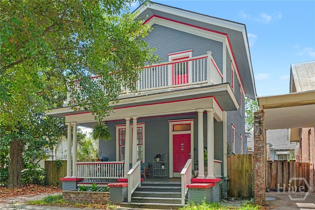 Meticulously Restored Midtown Savannah Retreat
