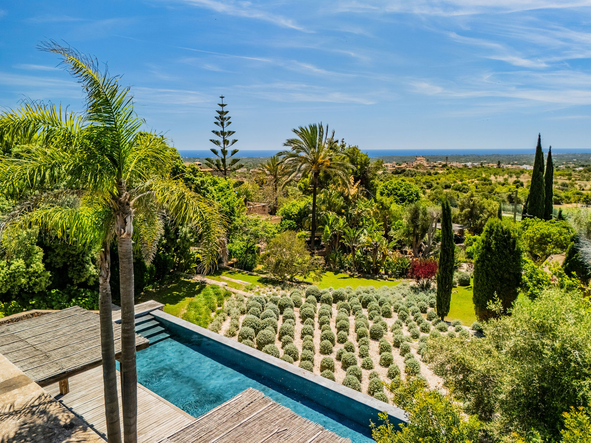 Stylish Finca Oasis with Sea Views and Privacy near Alquería Blanca