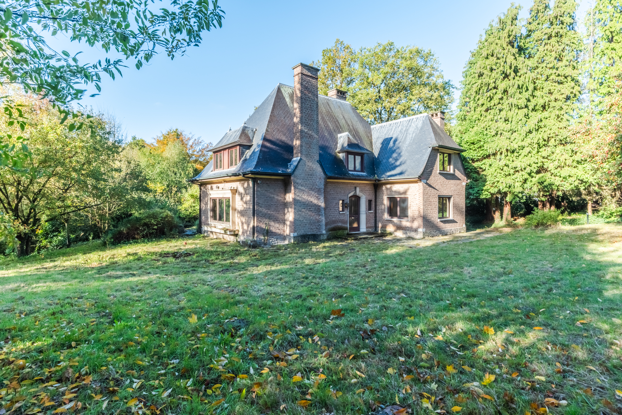 Secluded Character Residence with Over 54-Are Parkland in Uccle