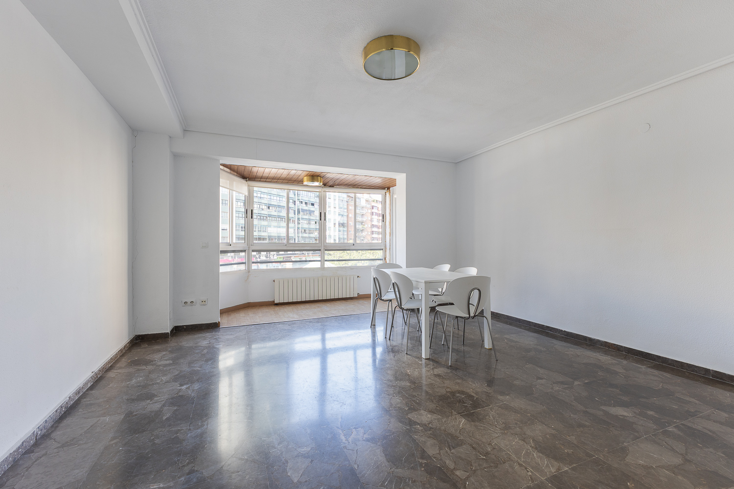 ELEGANT, CENTRALLY LOCATED HOME IN PLAZA DE ESPAÑA