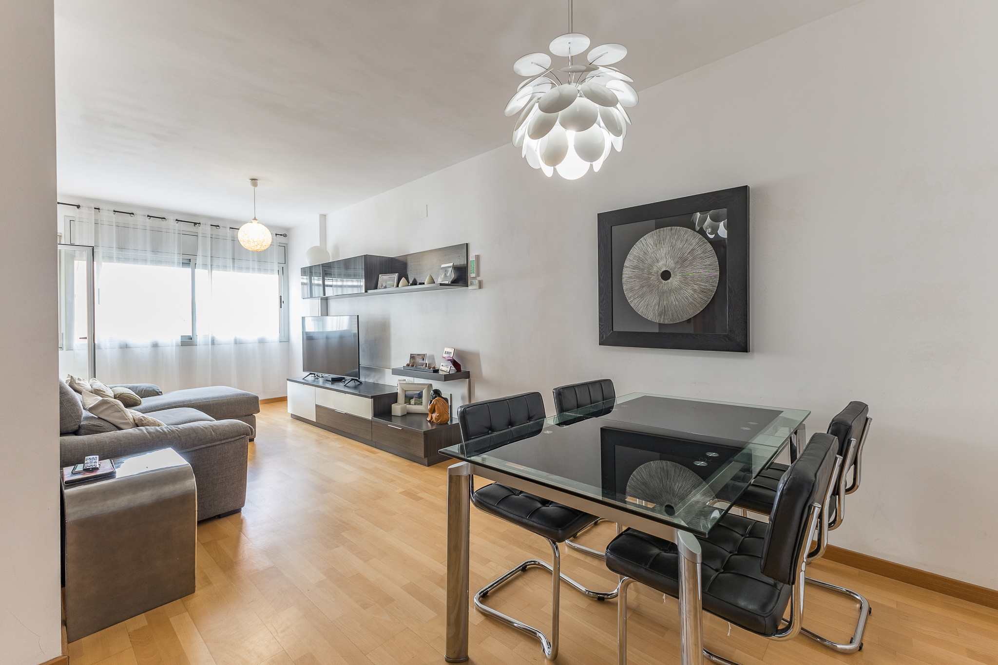 Impeccable move-in-ready apartment in central Molins de Rei