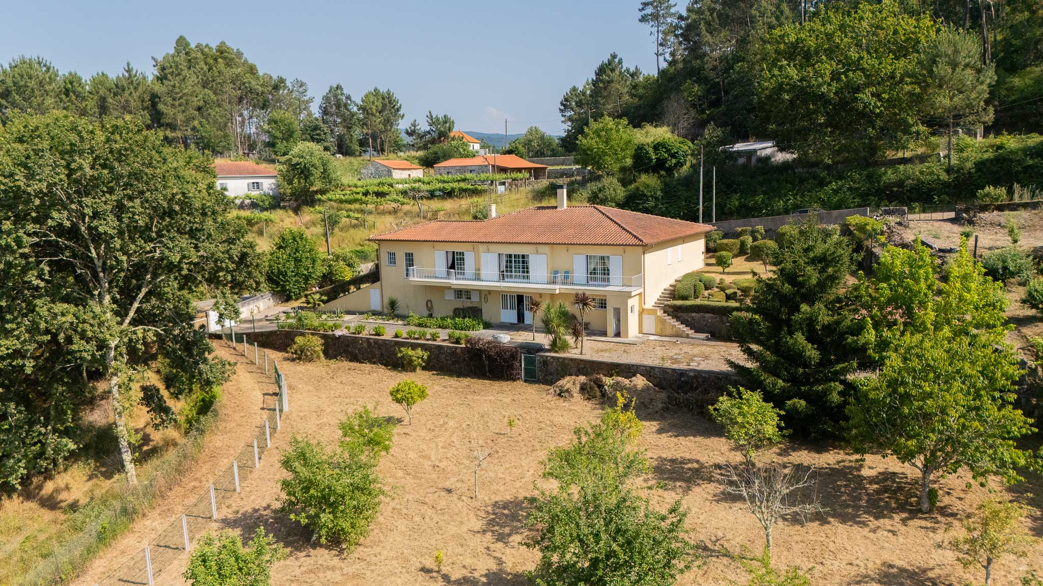 Tranquil villa in the countryside