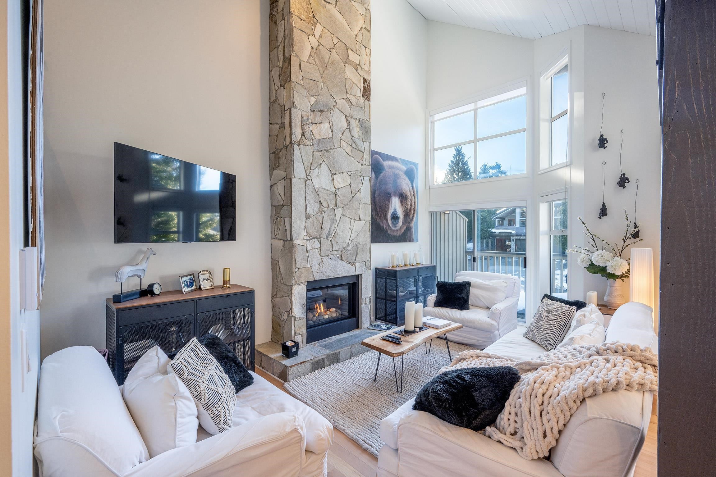 Beautifully Updated and Ideally Located 1/2 Duplex