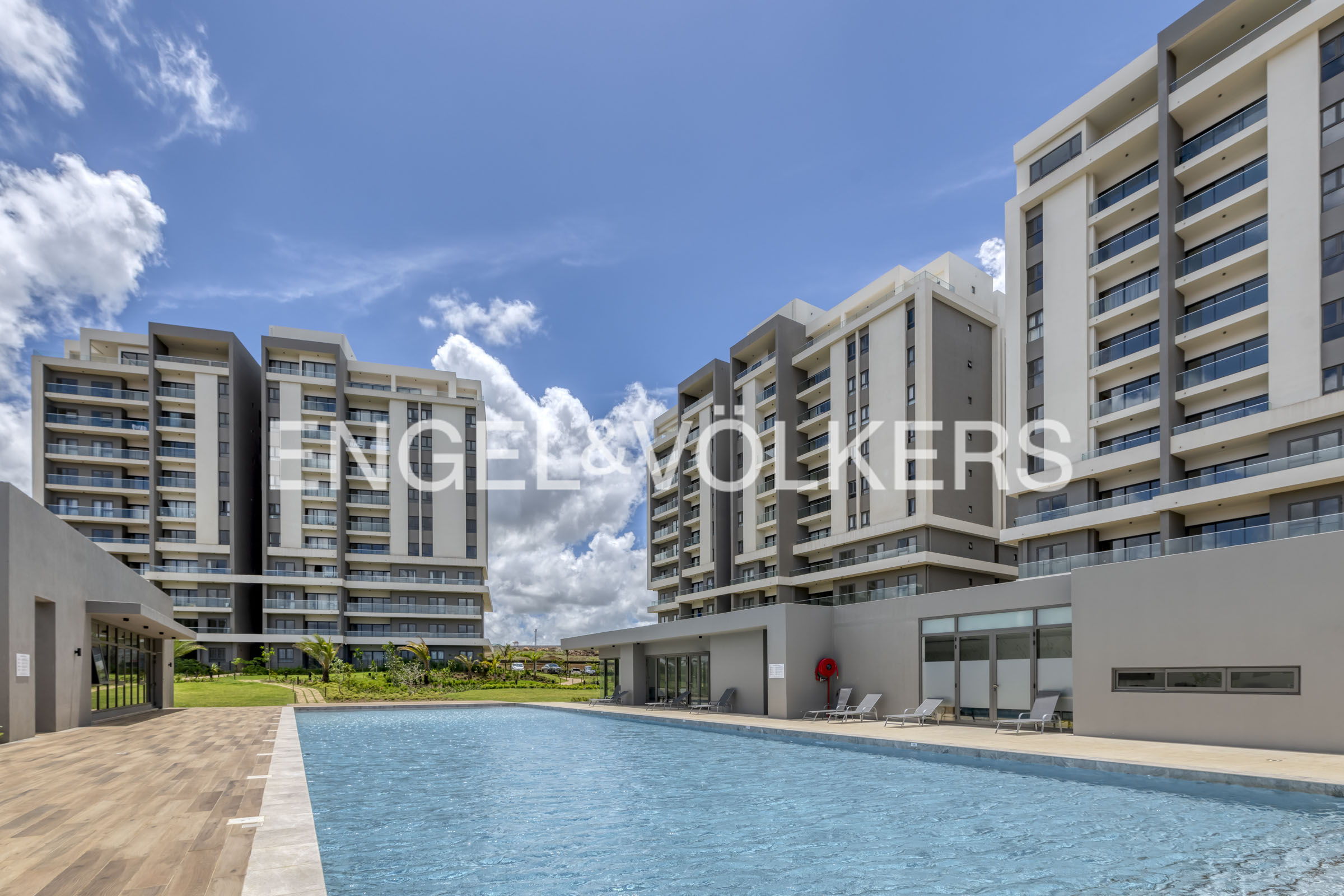 Exquisite Penthouse at Verdant Garden – A Refined Urban Oasis