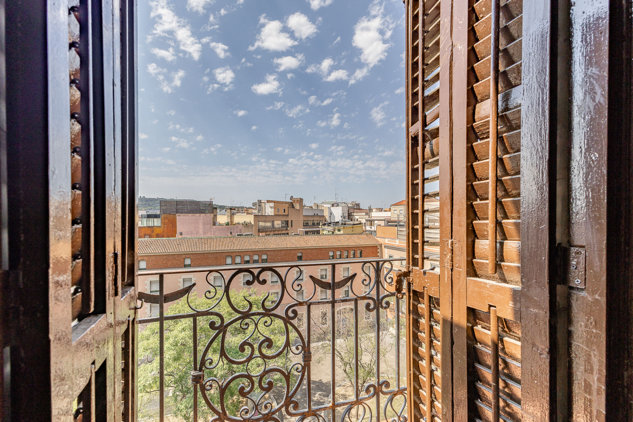 Apartment on Carrer dels Tallers, near University Square