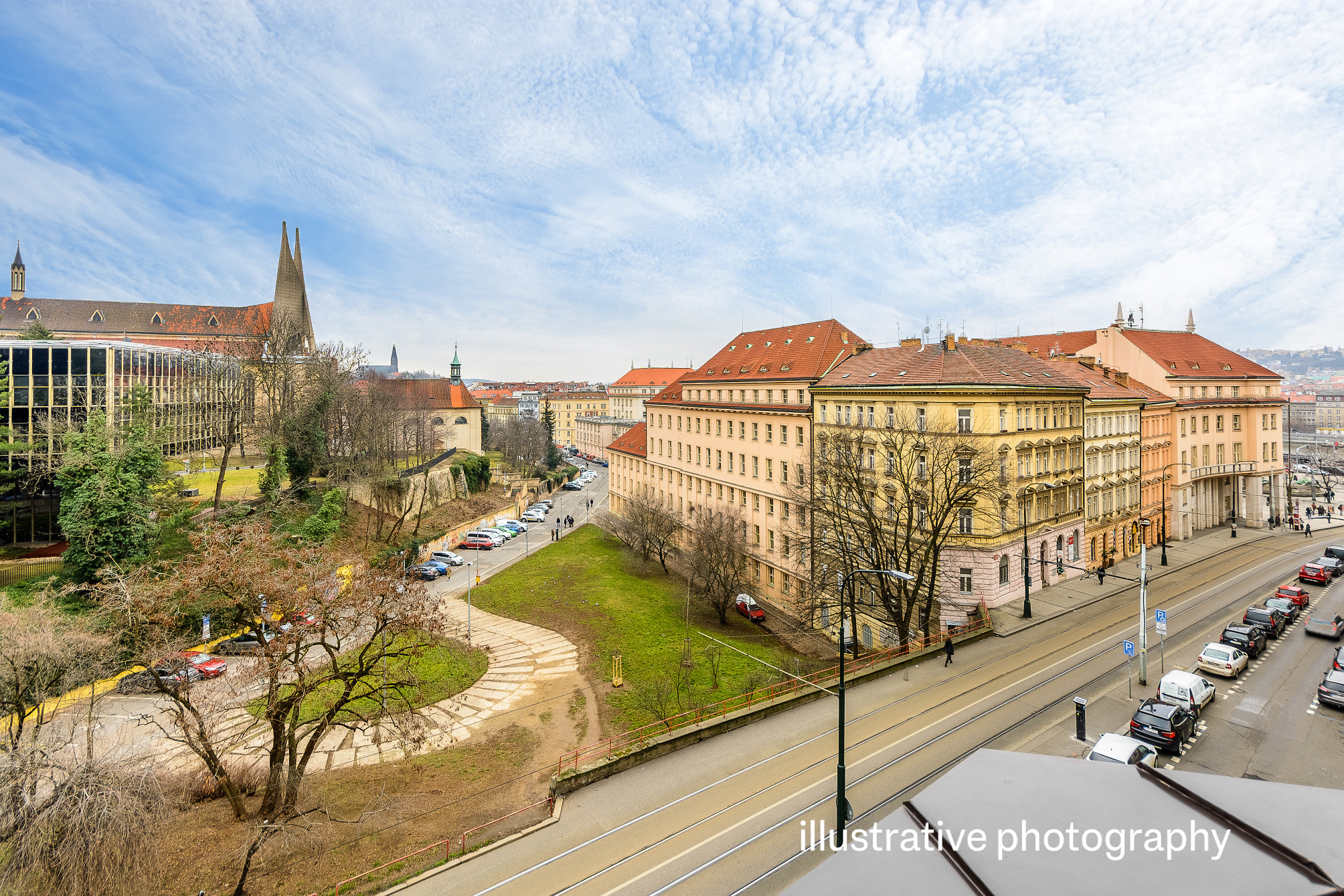 Sale of an ideal 4/6 share of an residential building in Prague 1