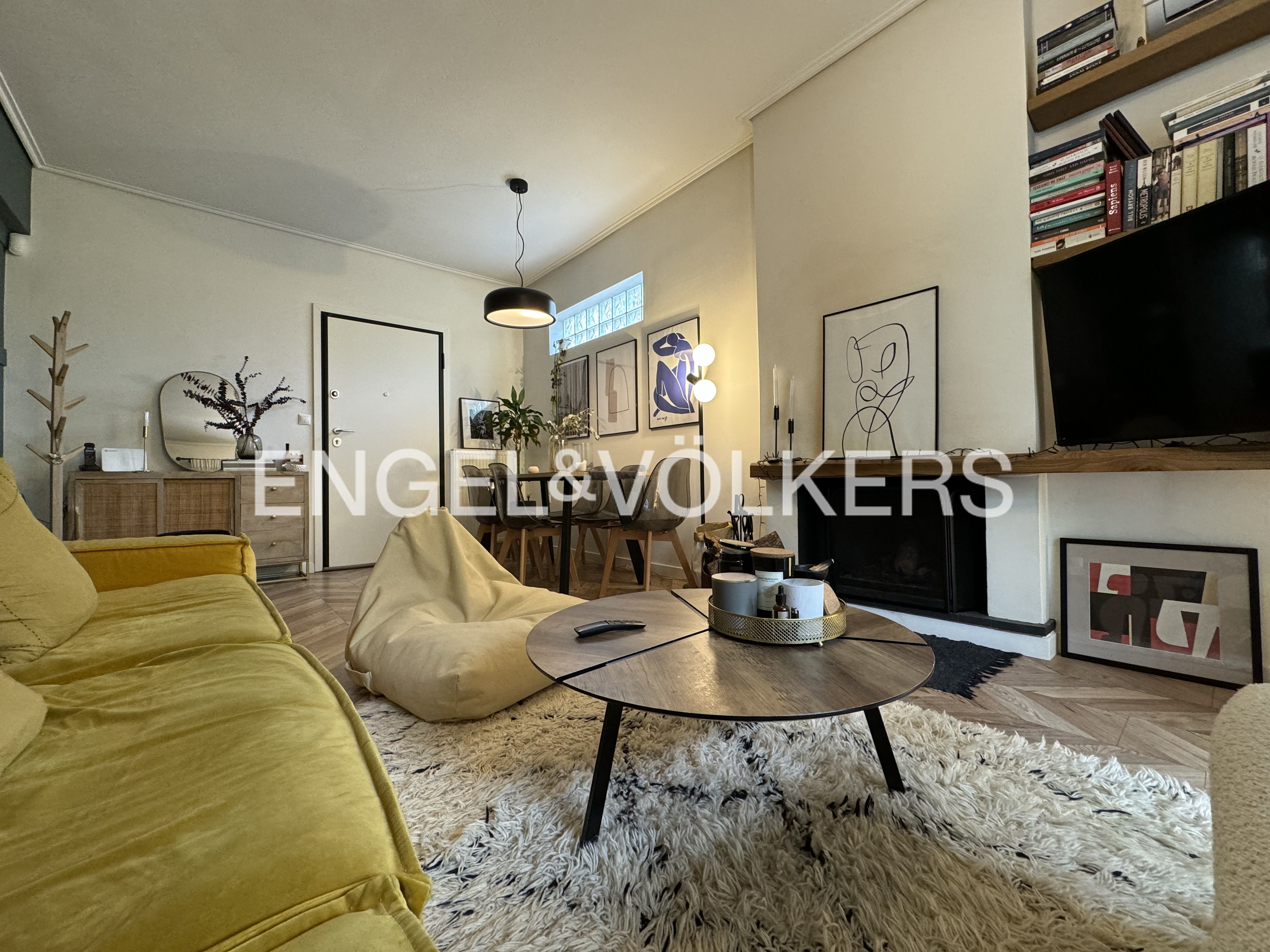 Renovated and fully furnished apartment in Marousi