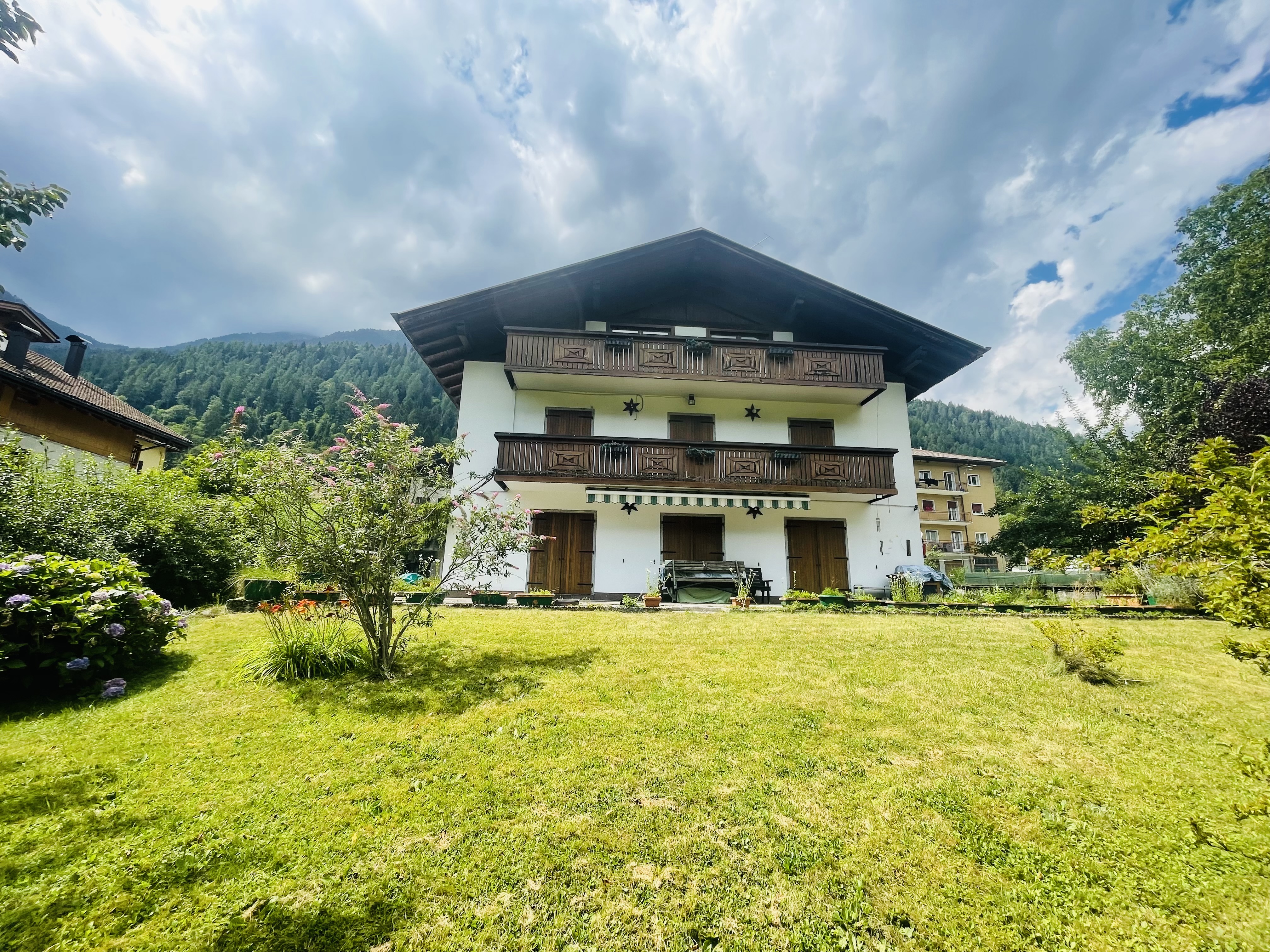 Freistehende Villa inmitten der Natur des Rendena-Tals