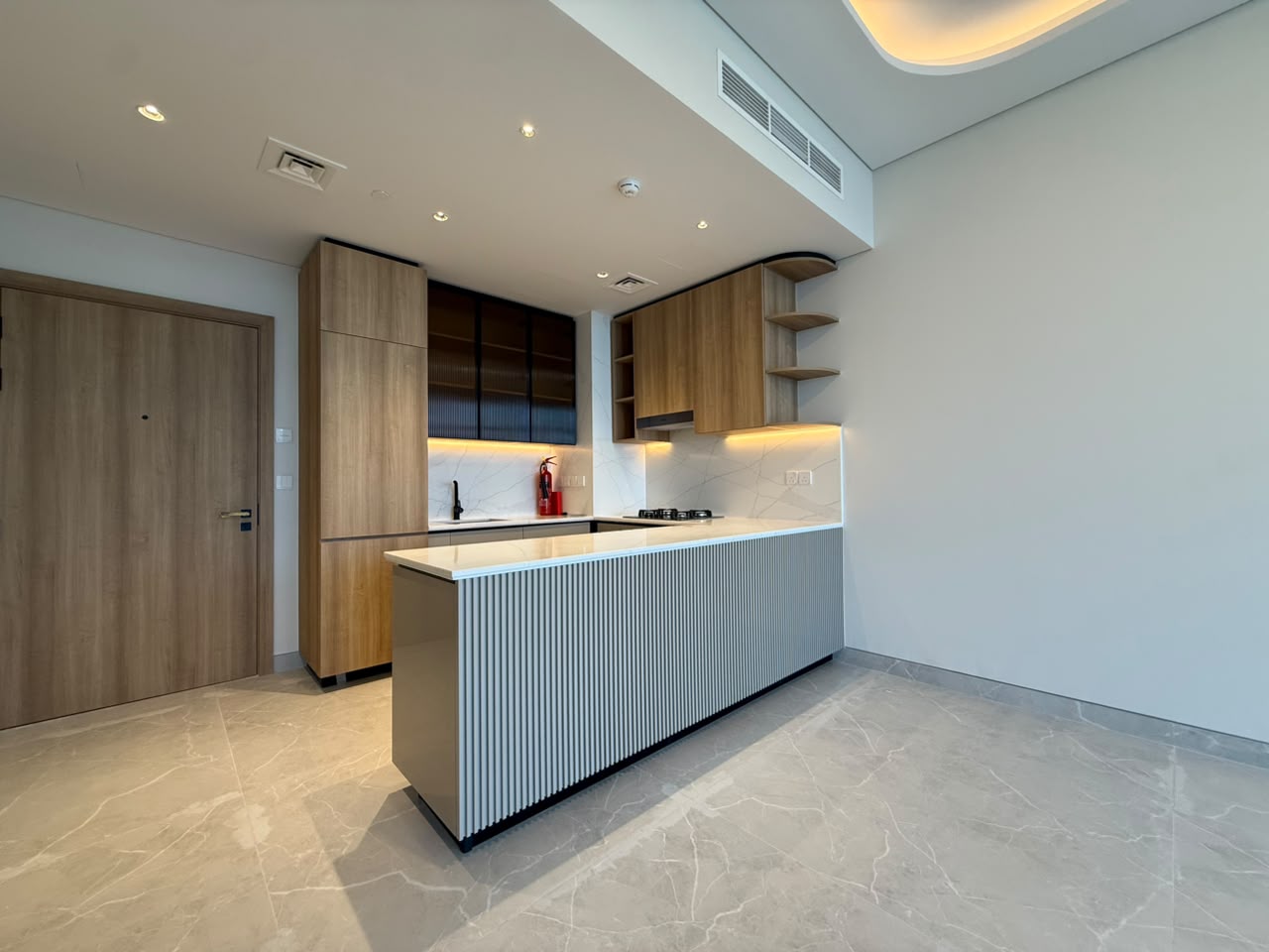 Corner Unit | Huge Balcony | Pool Views