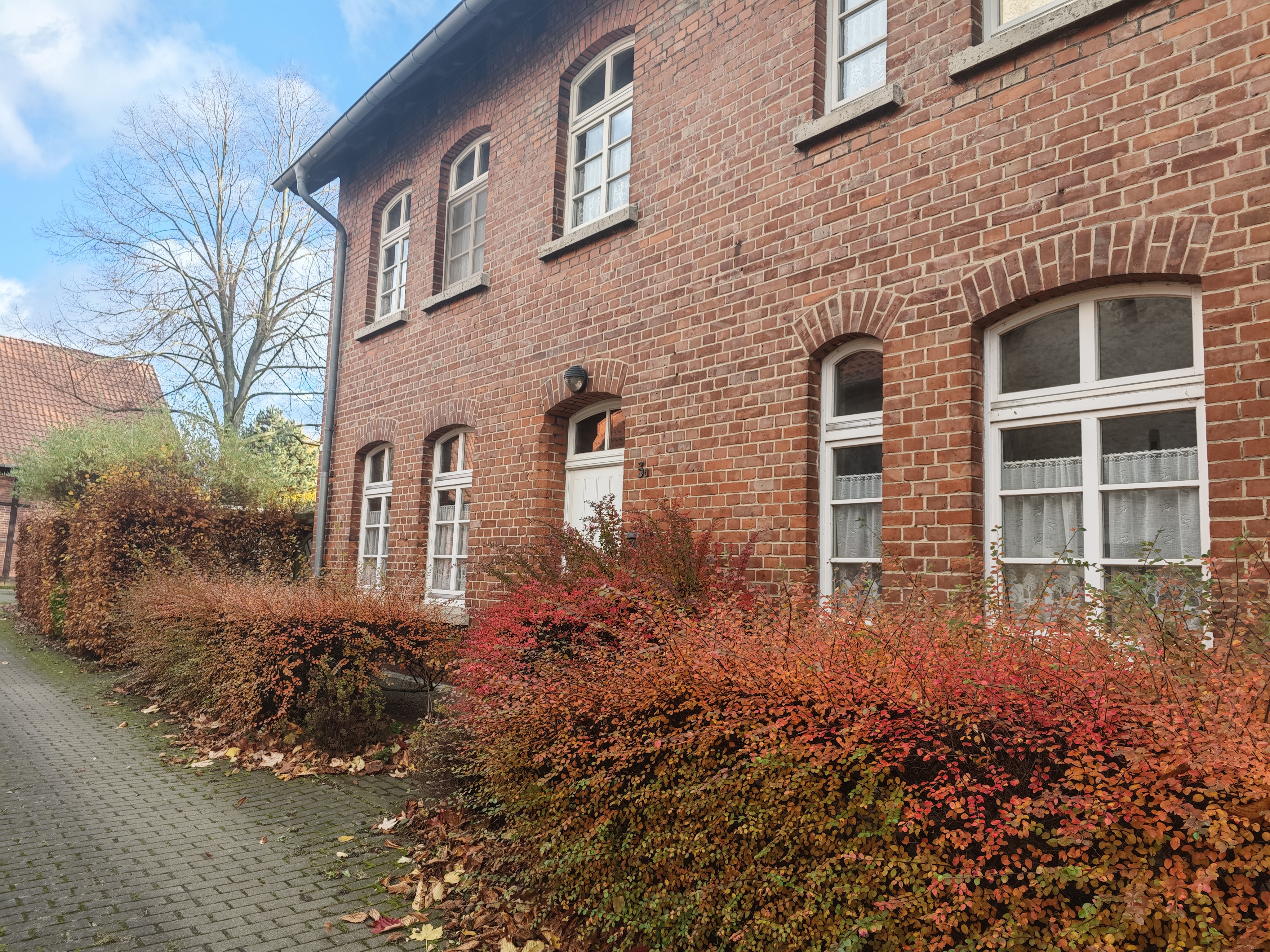 Land-Charme mit Ausbaupotenzial und reichlich Platz