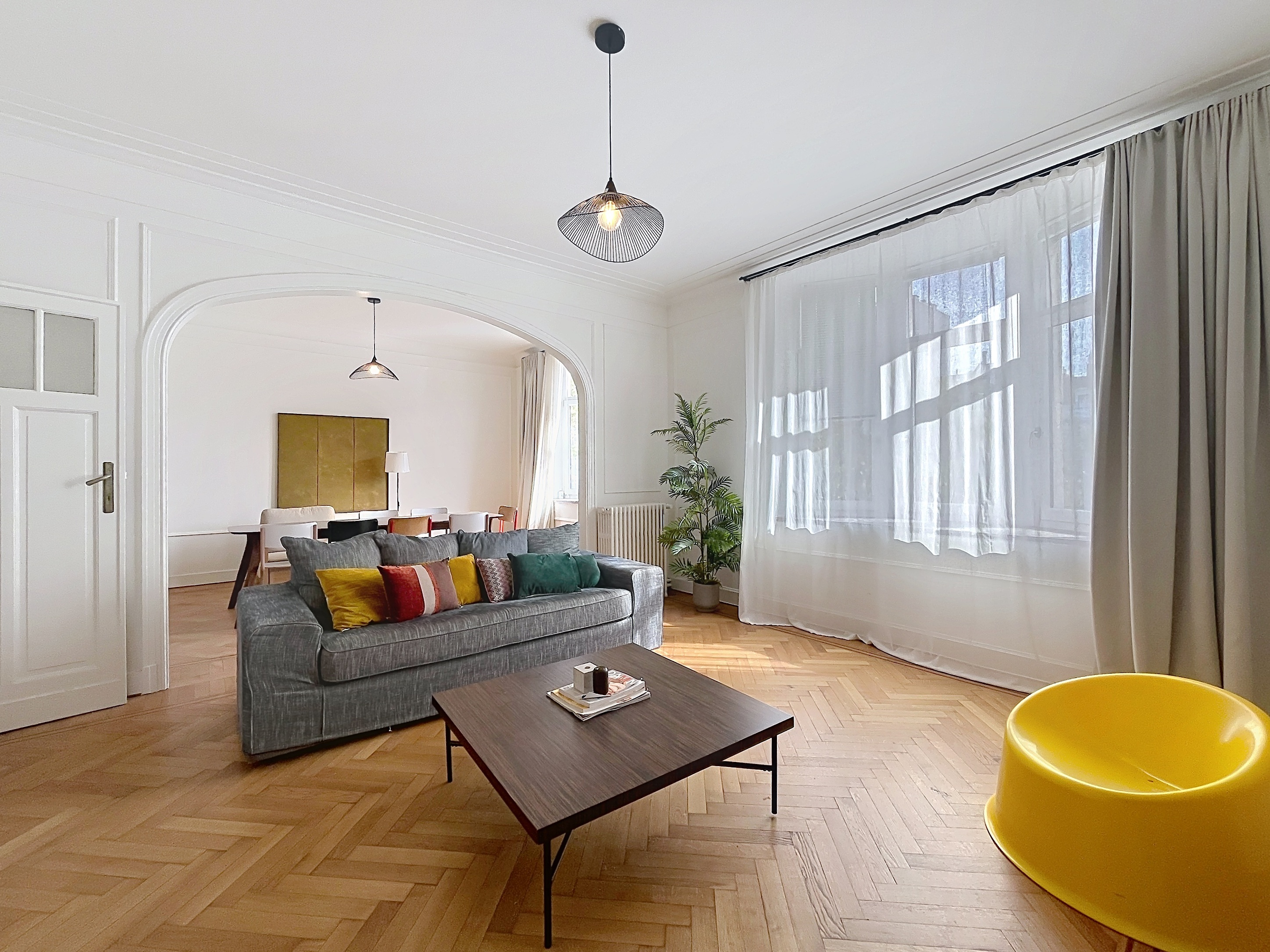 Bright 2-bedroom semi-furnished apartment – 130 m²