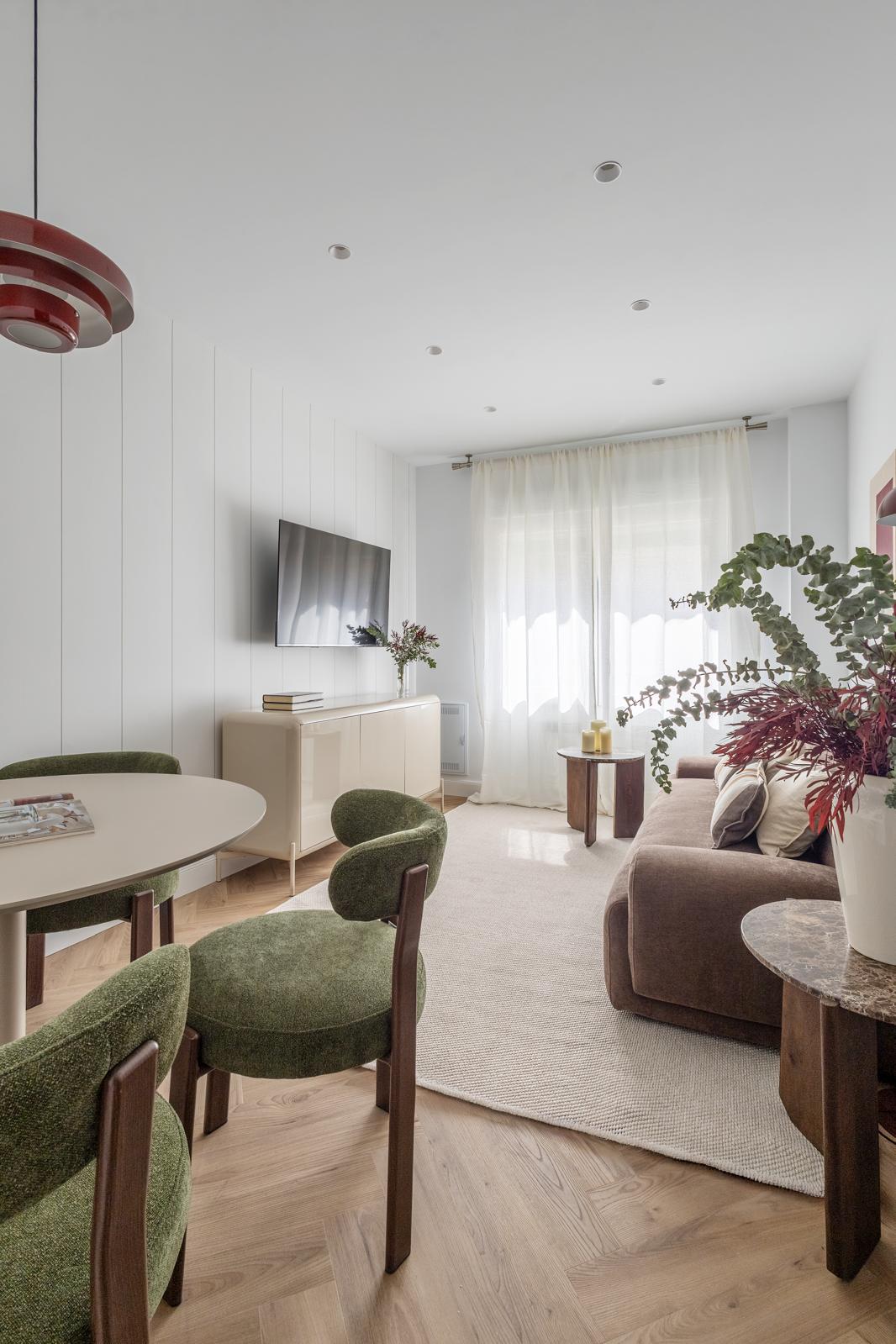 Brand-new modern home in central Madrid.