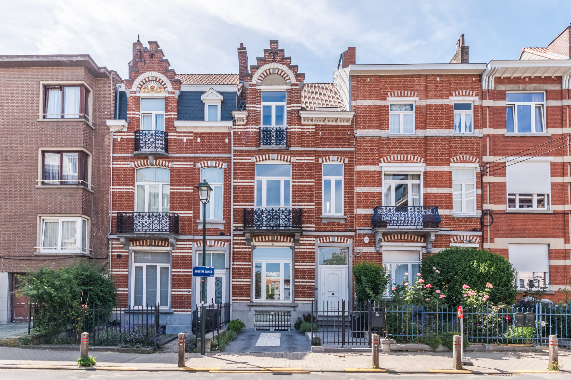 Vander Elst Square – Beautifully Renovated Family Home with a West-Facing Garden