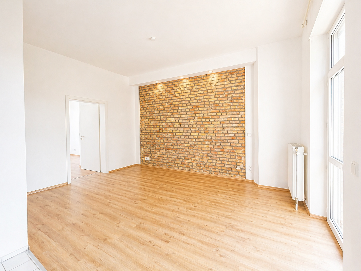 Charmante Altbau-Eigentumswohnung mit Balkon und offenem Wohnkonzept