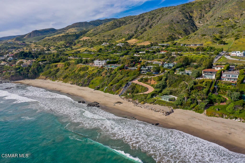 Oceanfront Elegance with Endless Views