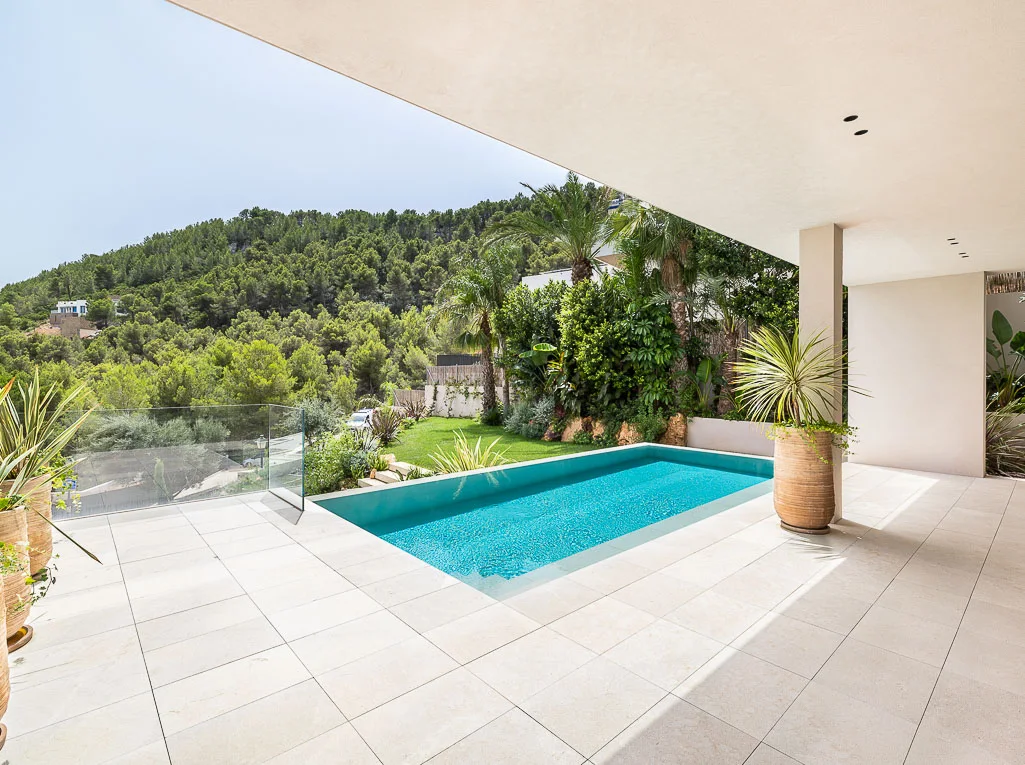 Newly built villa with views of Palma