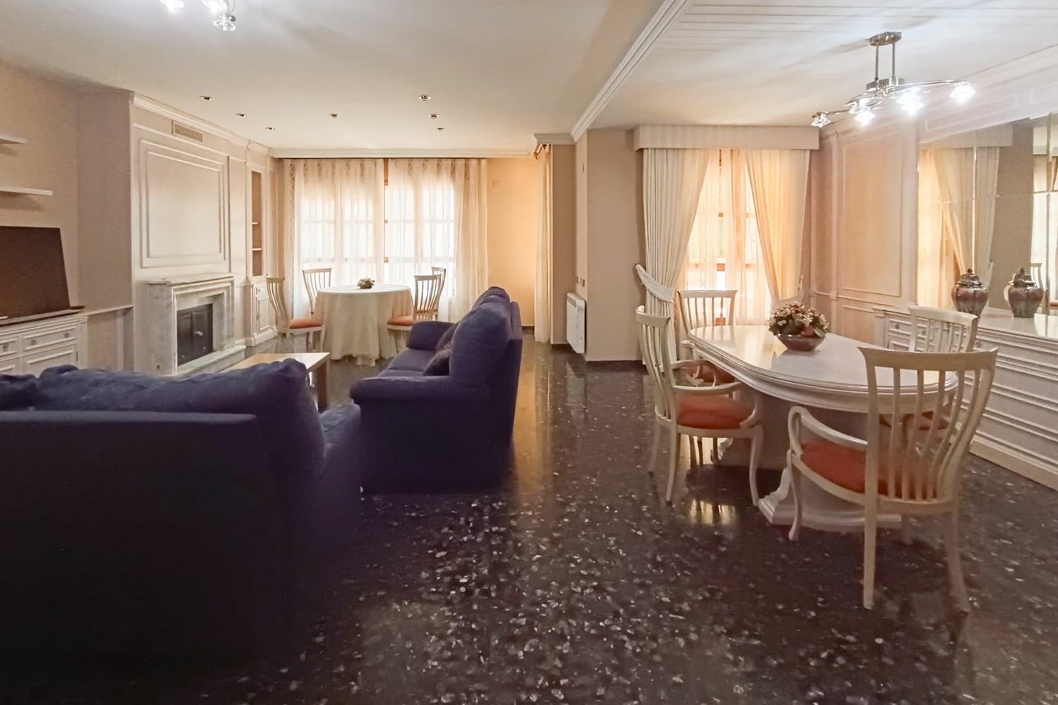 Spacious home with parking in Ontinyent
