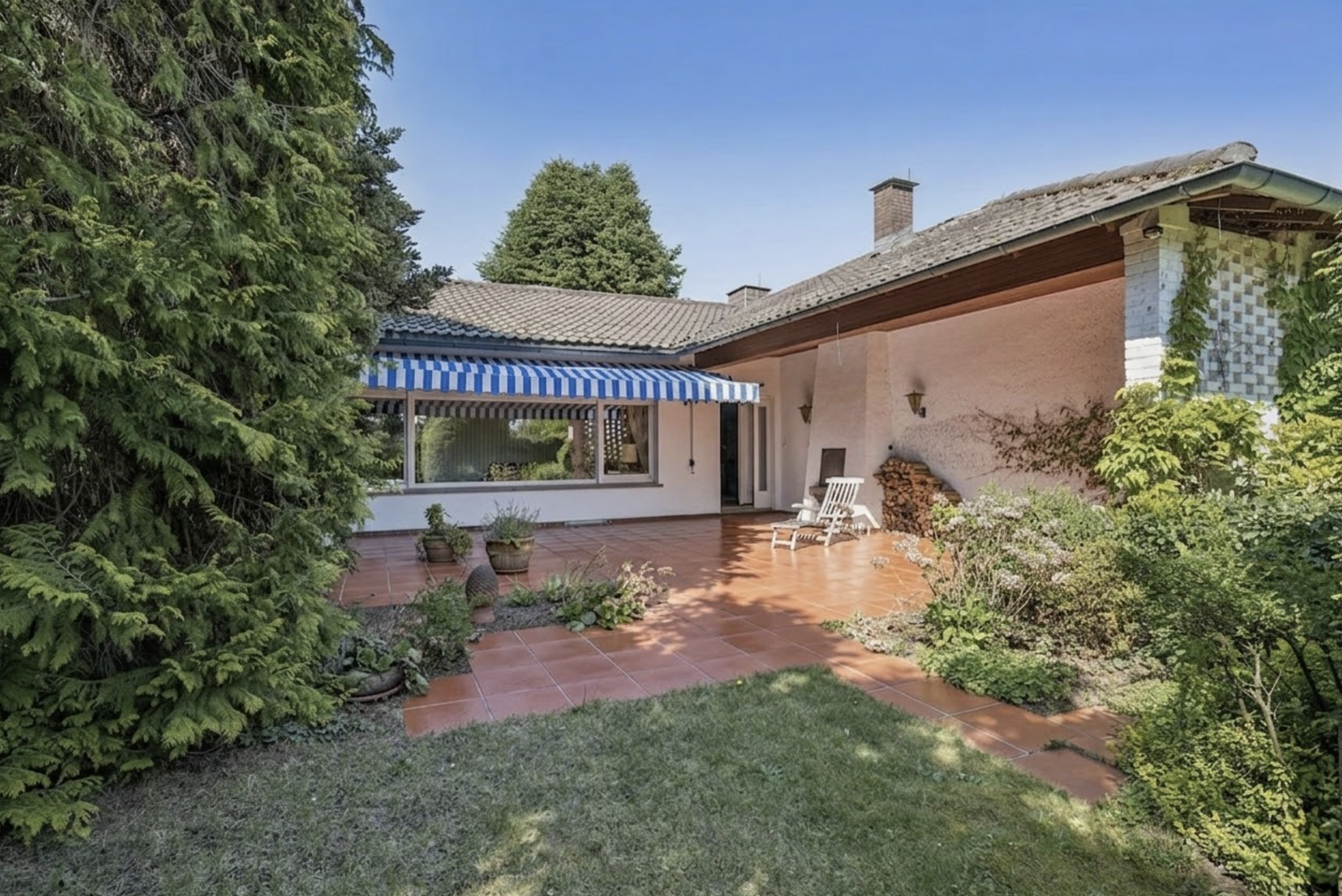 Stilvolles Highlight in Dreieich: Großzügiger Bungalow mit Garten – Wohnen im Grünen vor den Toren Frankfurts