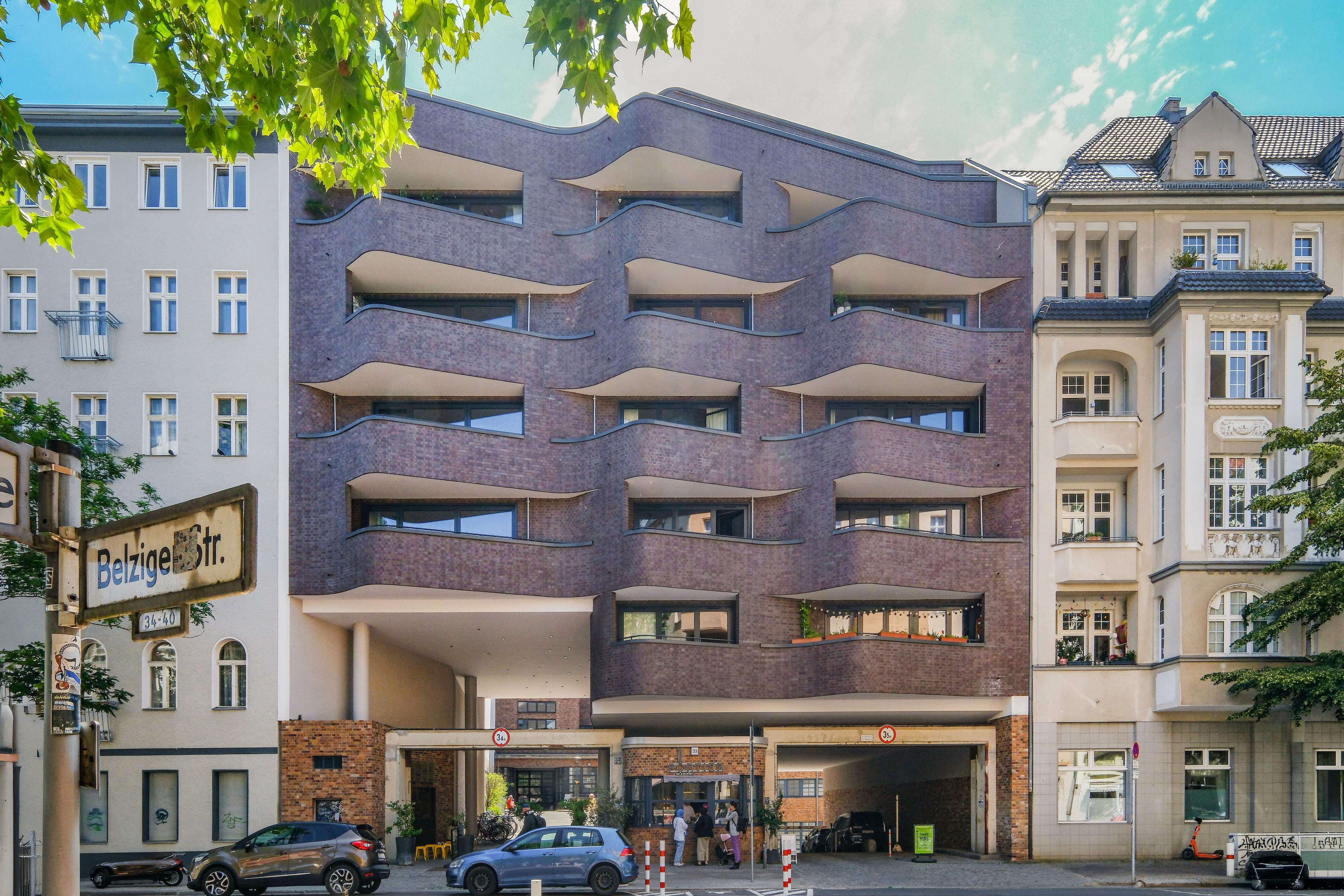 Klinker, Loggien und Balkone – Expressiv wohnen im BRICKS