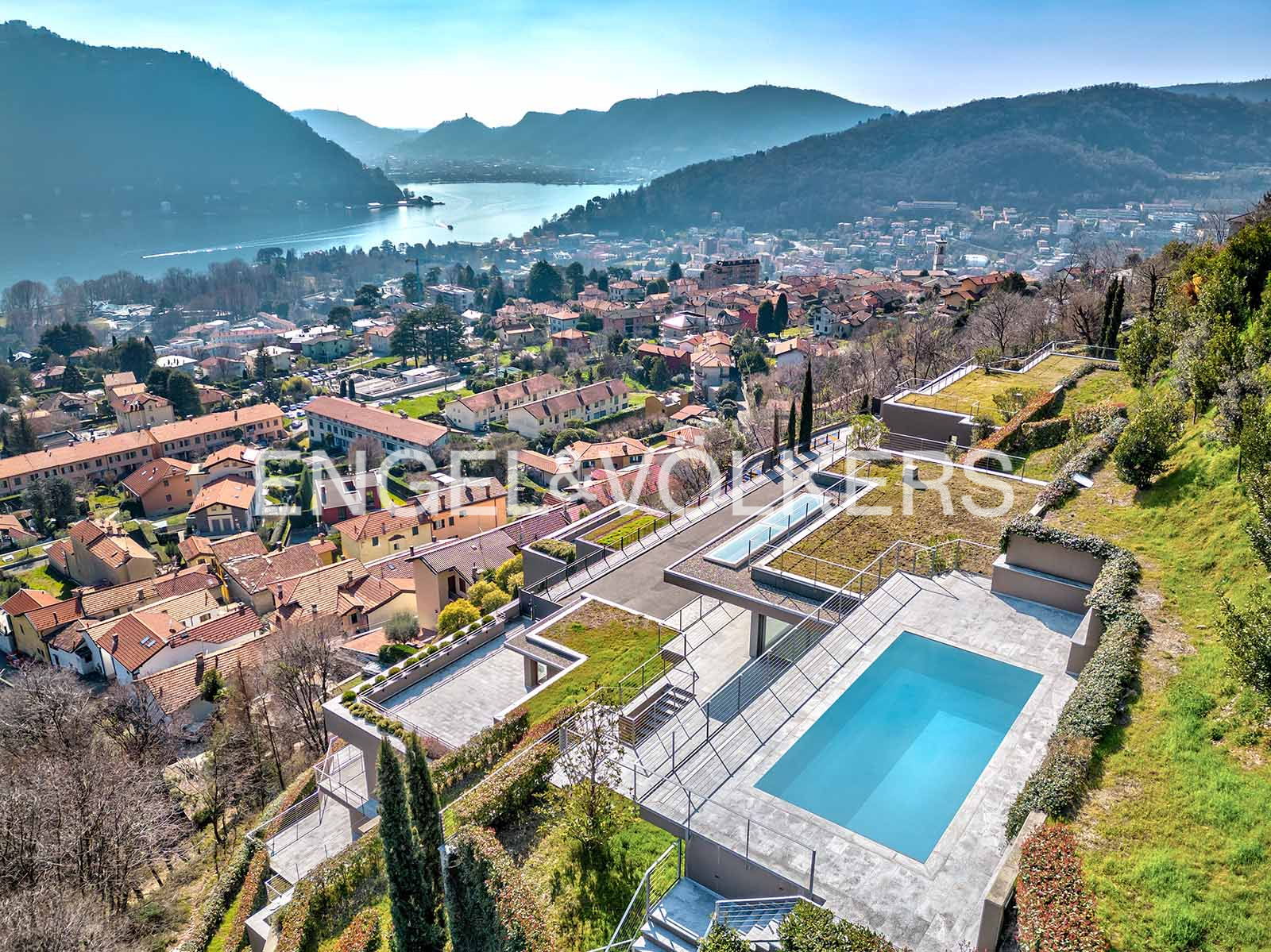 Exclusive Villa with pool and lake view (Villa B)